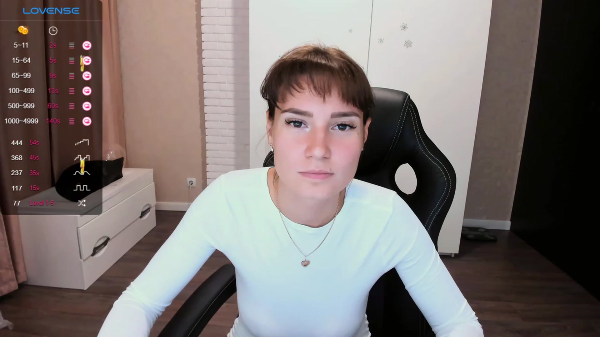 Gallery image thumbnail from HollyMollyy's myfreecams stream on, 09/13/2023, 16:11 image 20 of 20