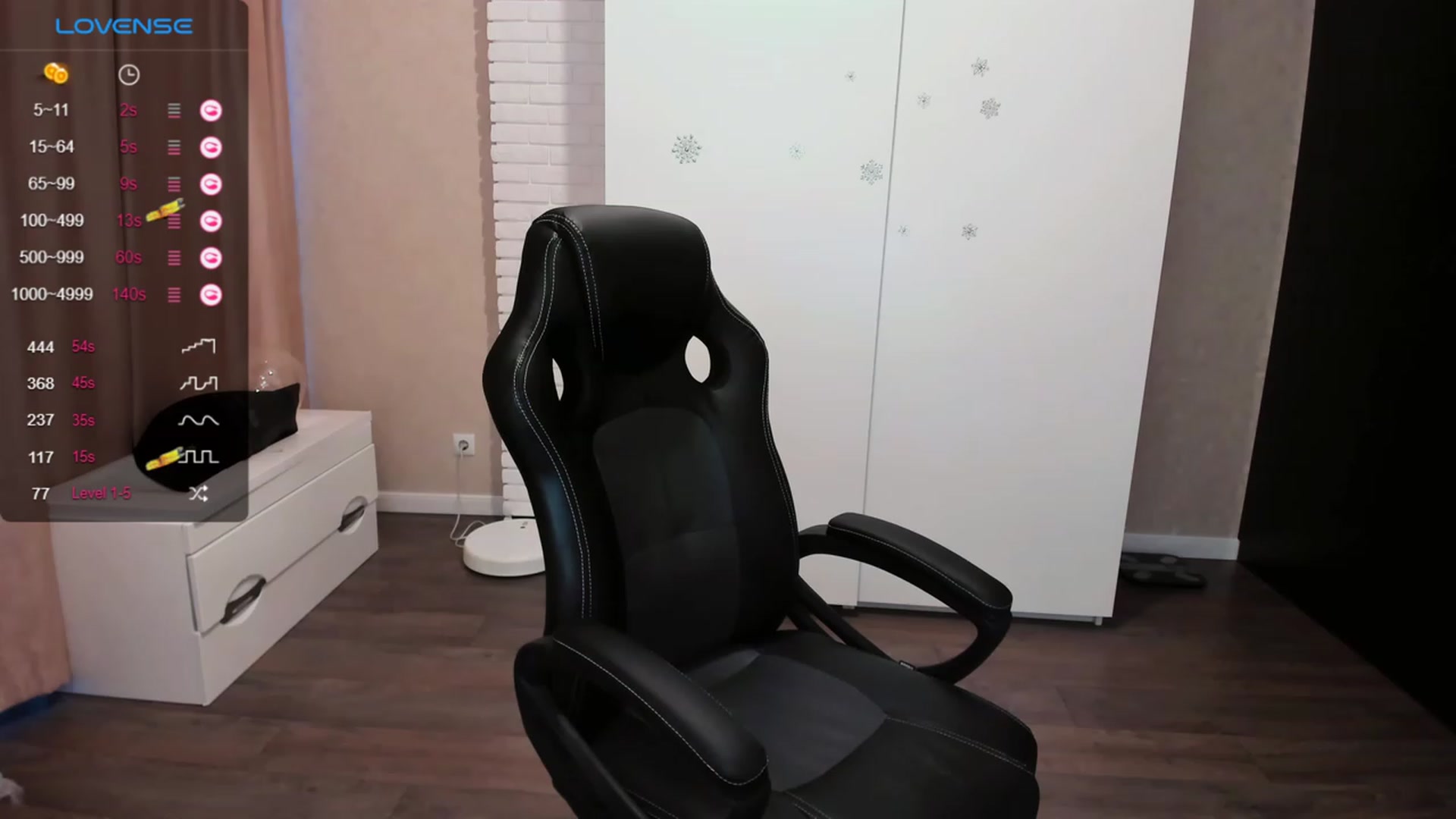 Gallery image thumbnail from HollyMollyy's myfreecams stream on, 09/13/2023, 16:11 image 11 of 20