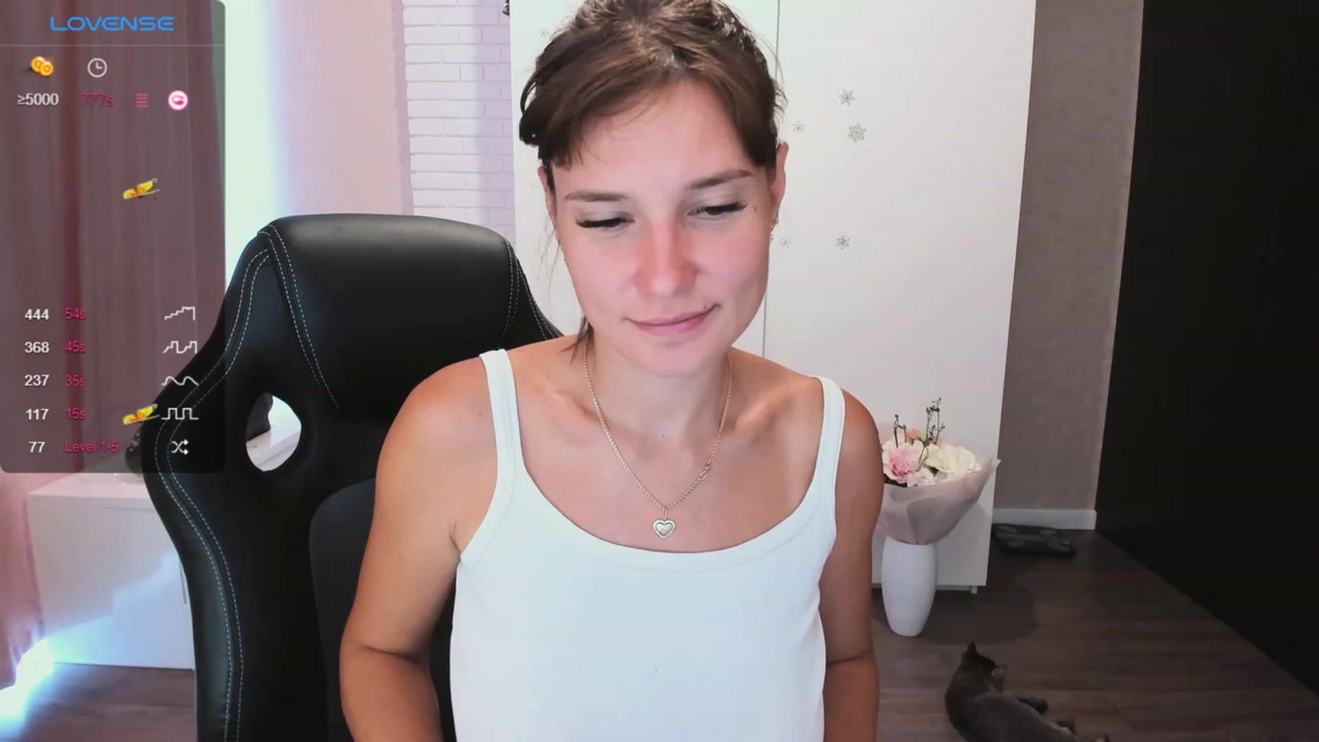Gallery image thumbnail from HollyMollyy's myfreecams stream on, 09/29/2023, 13:30 image 10 of 20