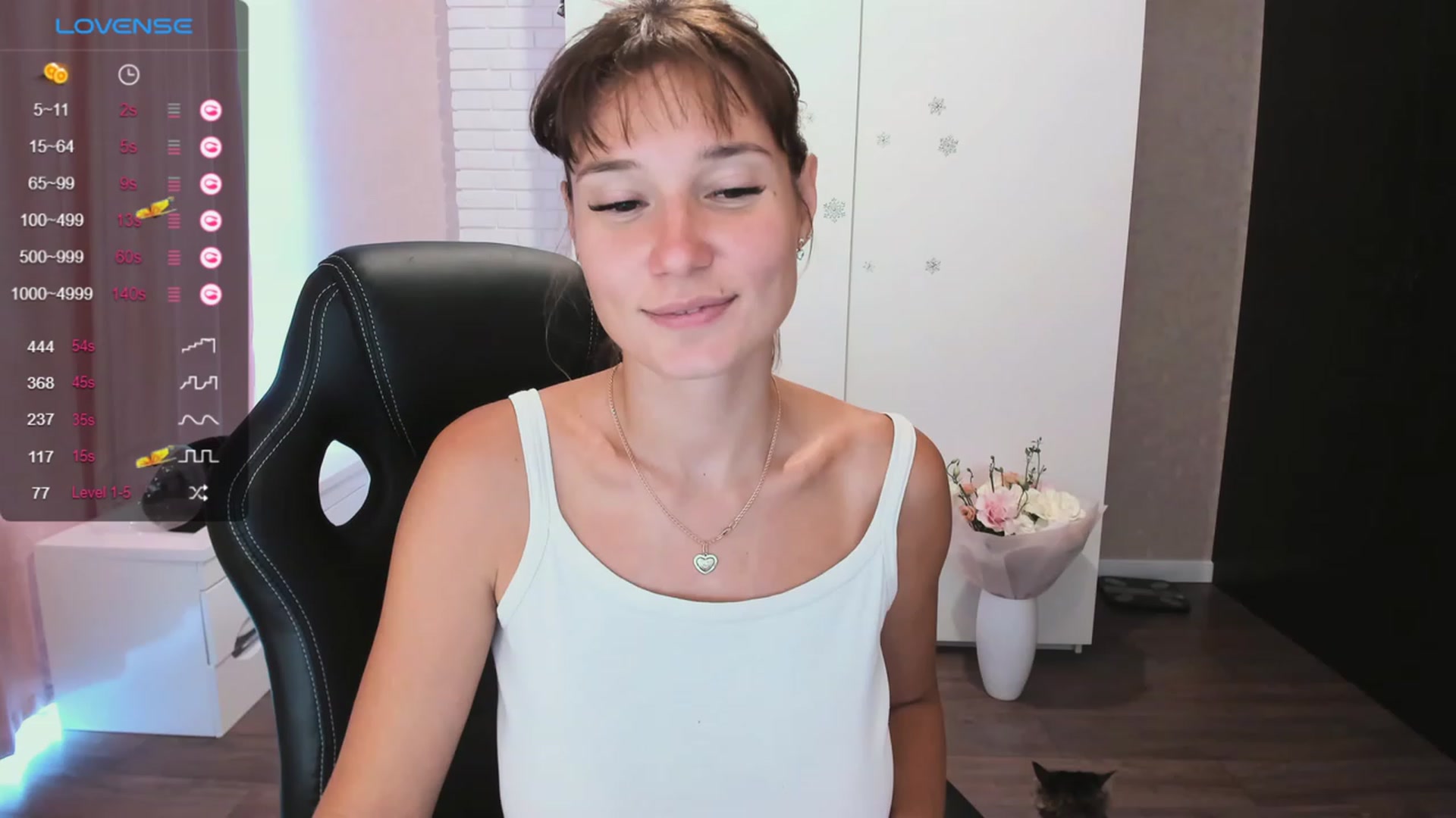Gallery image thumbnail from HollyMollyy's myfreecams stream on, 09/29/2023, 13:30 image 6 of 20