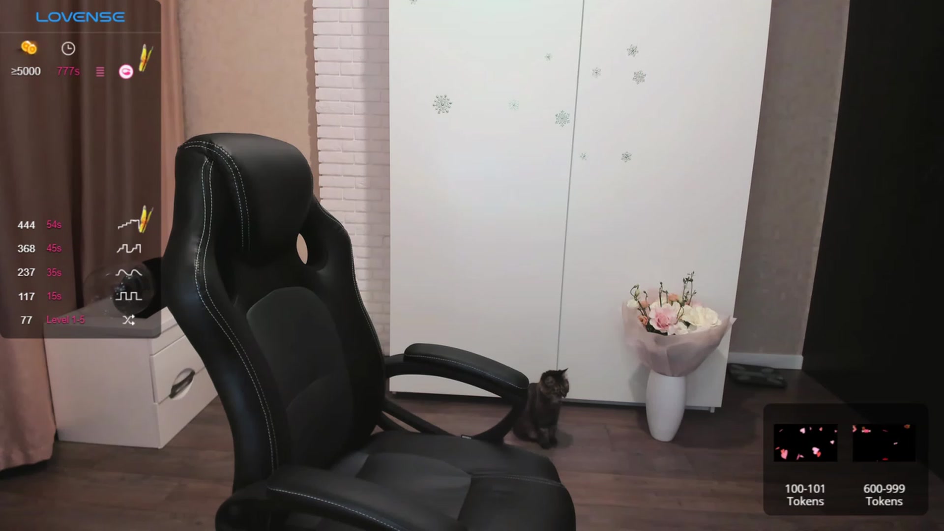 Gallery image thumbnail from HollyMollyy's myfreecams stream on, 09/29/2023, 17:32 image 1 of 20