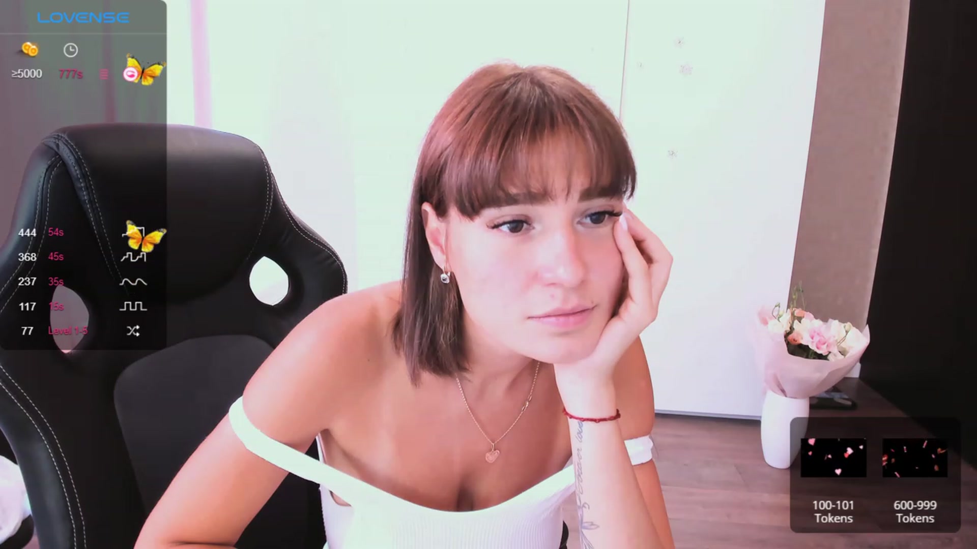 Gallery image thumbnail from HollyMollyy's myfreecams stream on, 09/30/2023, 10:51 image 19 of 20