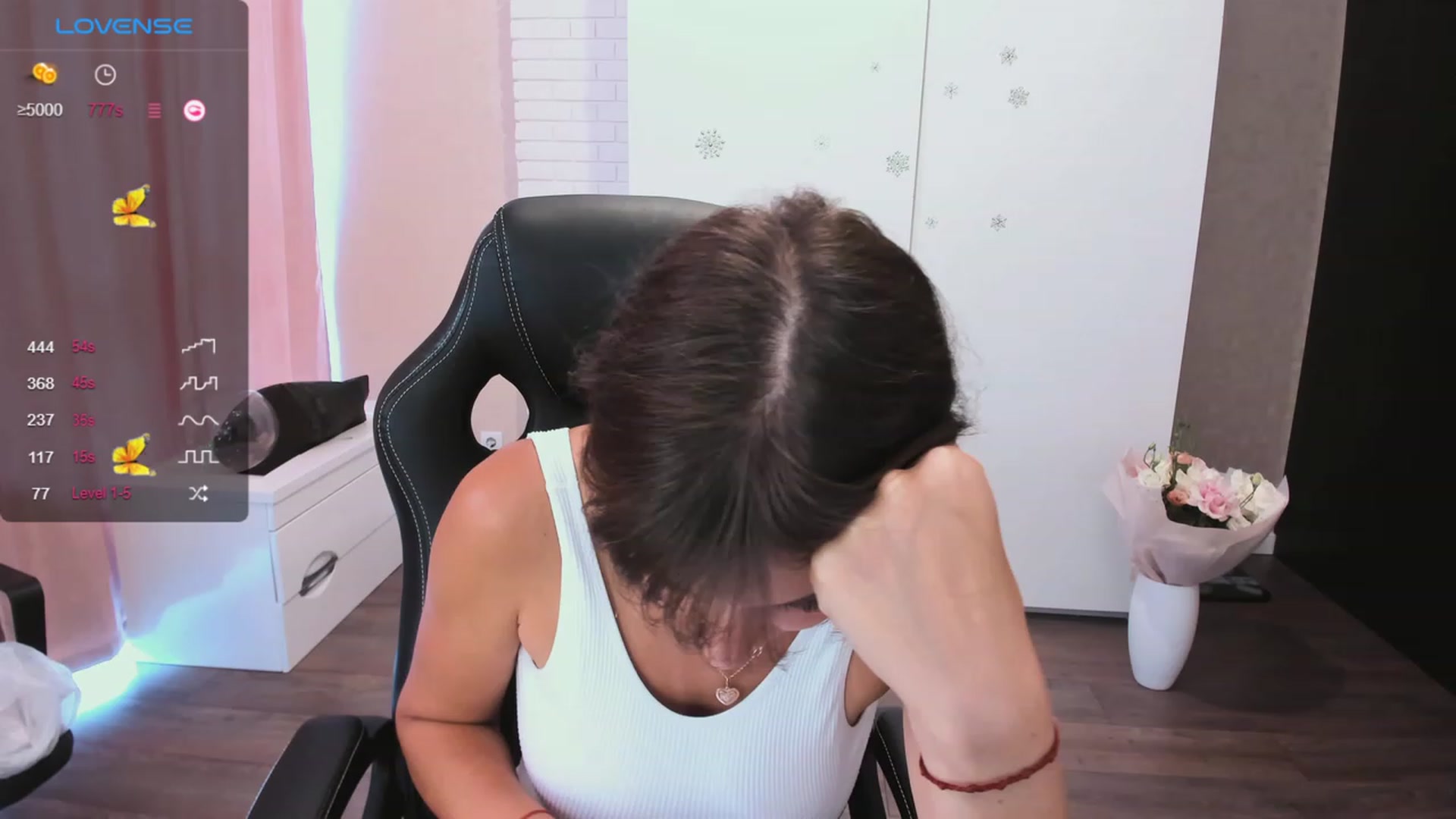 Gallery image thumbnail from HollyMollyy's myfreecams stream on, 09/30/2023, 11:56 image 12 of 20