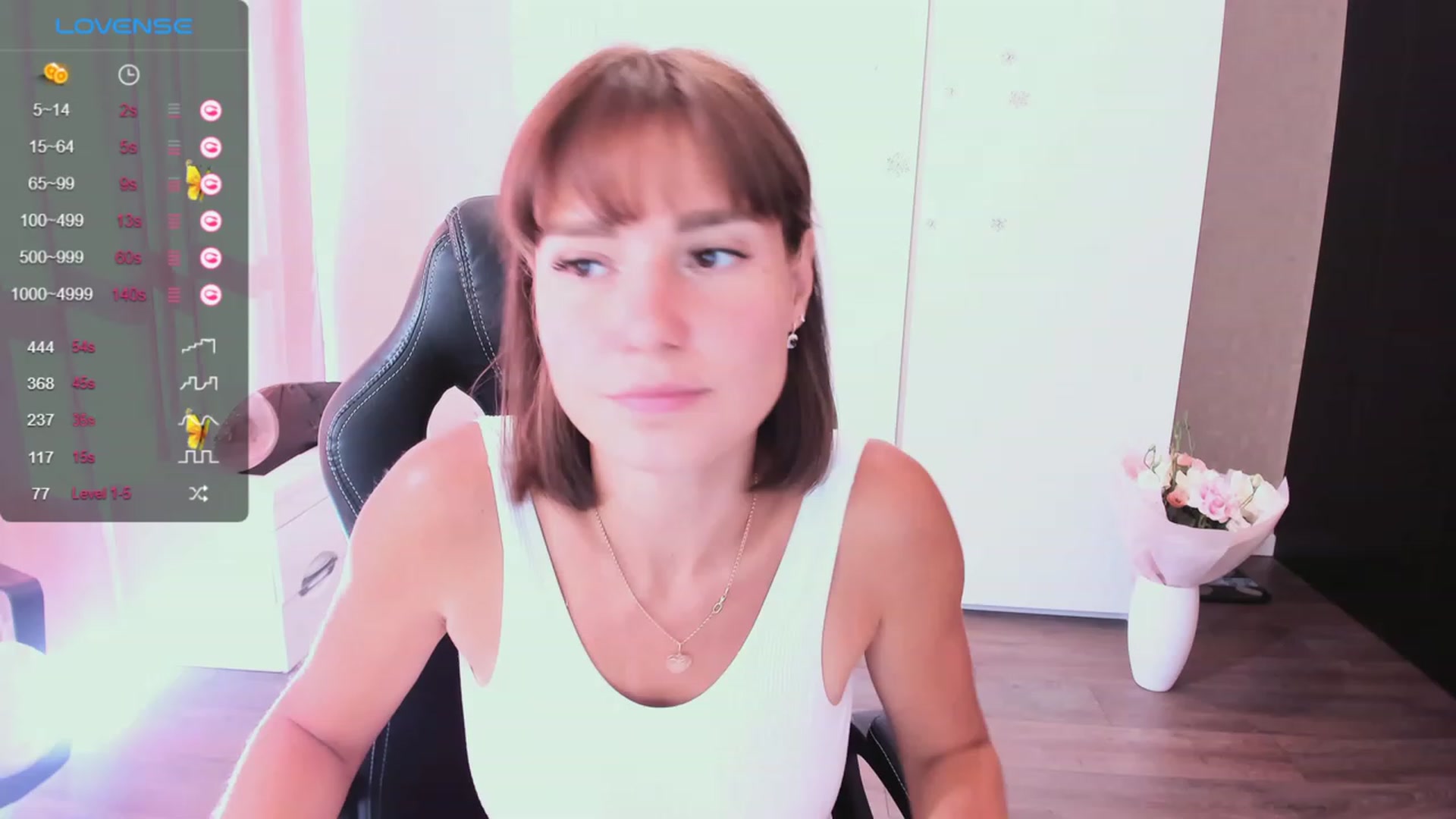 Gallery image thumbnail from HollyMollyy's myfreecams stream on, 09/30/2023, 11:56 image 6 of 20