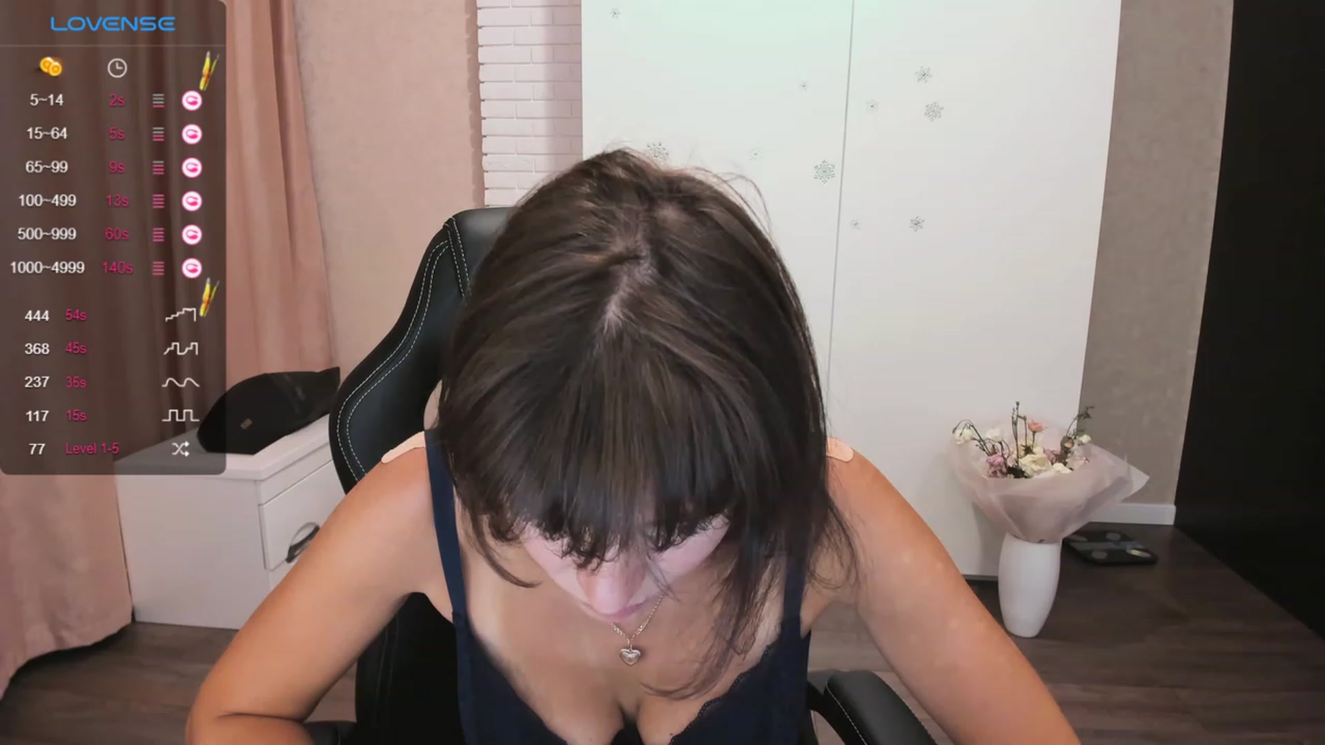 Gallery image thumbnail from HollyMollyy's myfreecams stream on, 10/05/2023, 15:51 image 18 of 20