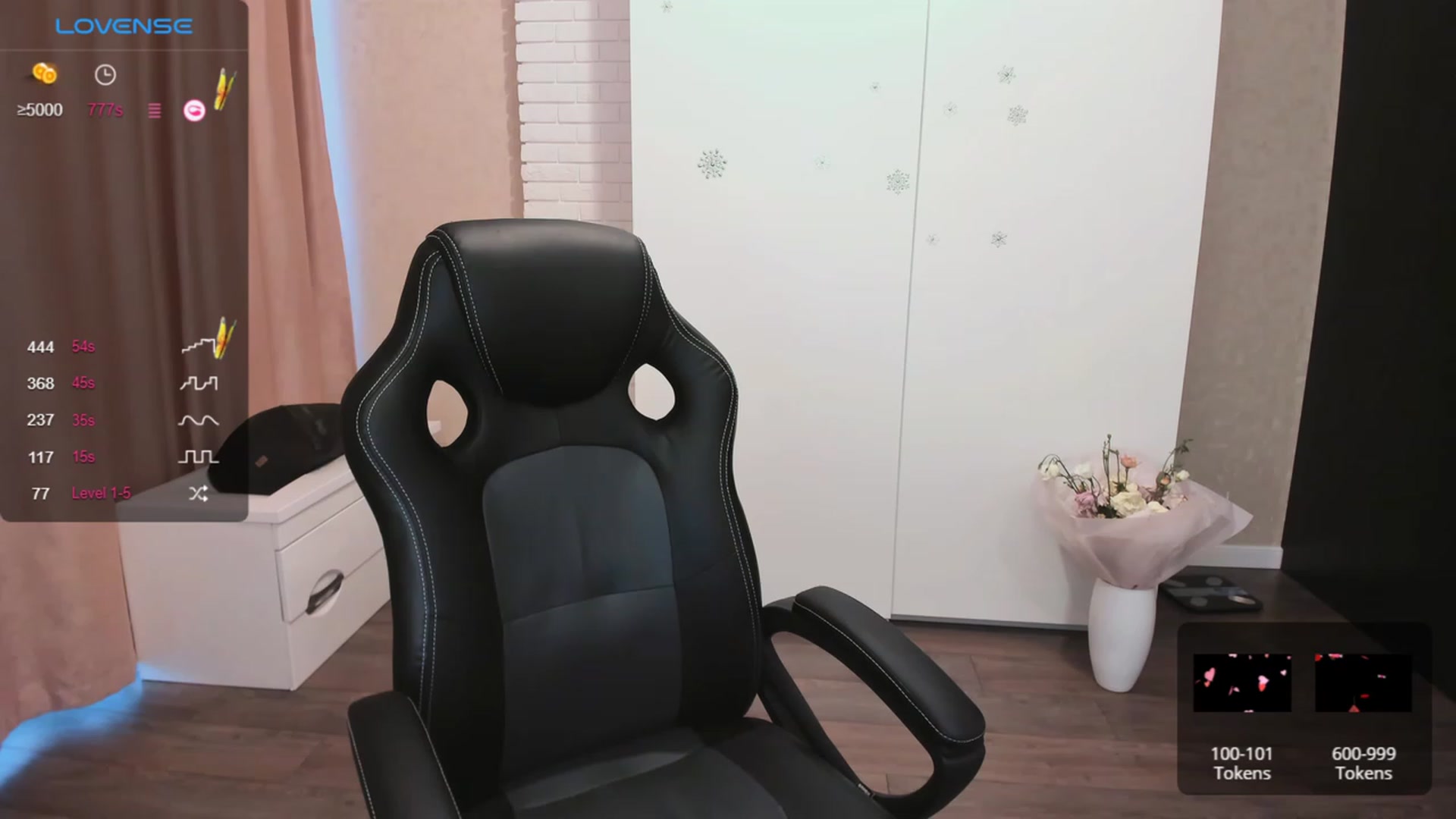 Gallery image thumbnail from HollyMollyy's myfreecams stream on, 10/05/2023, 15:51 image 7 of 20