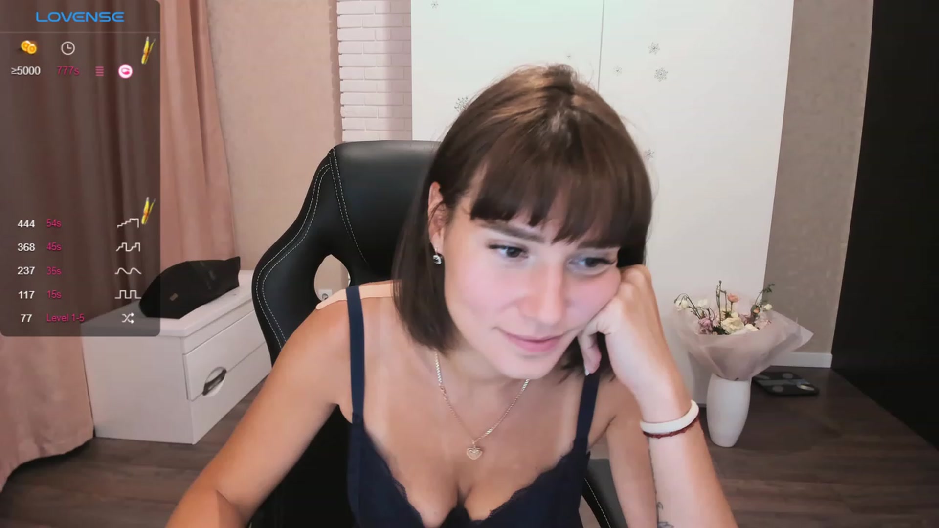 Gallery image thumbnail from HollyMollyy's myfreecams stream on, 10/05/2023, 15:51 image 20 of 20