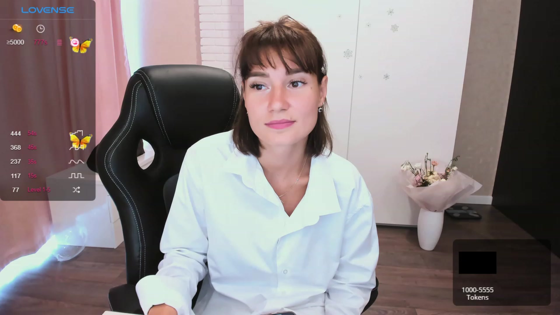Gallery image thumbnail from HollyMollyy's myfreecams stream on, 10/06/2023, 13:31 image 12 of 20
