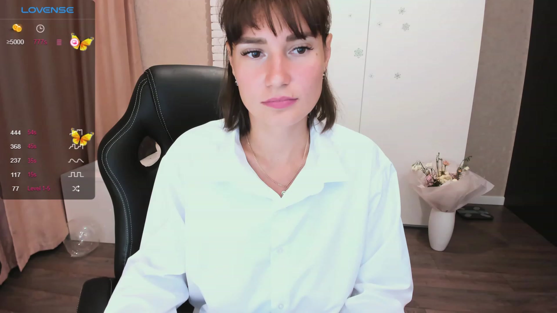 Gallery image thumbnail from HollyMollyy's myfreecams stream on, 10/06/2023, 15:52 image 19 of 20