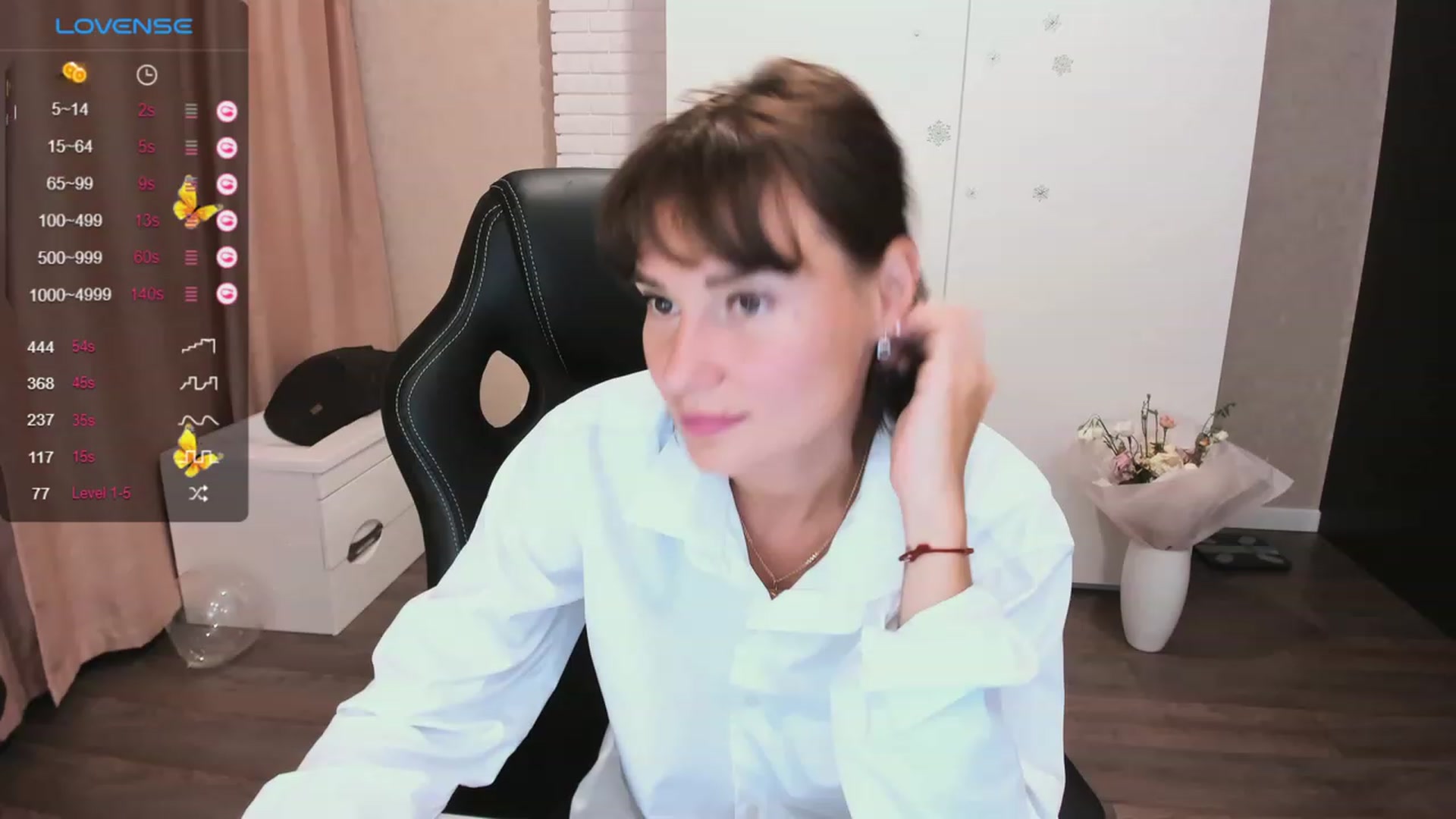 Gallery image thumbnail from HollyMollyy's myfreecams stream on, 10/06/2023, 15:52 image 12 of 20