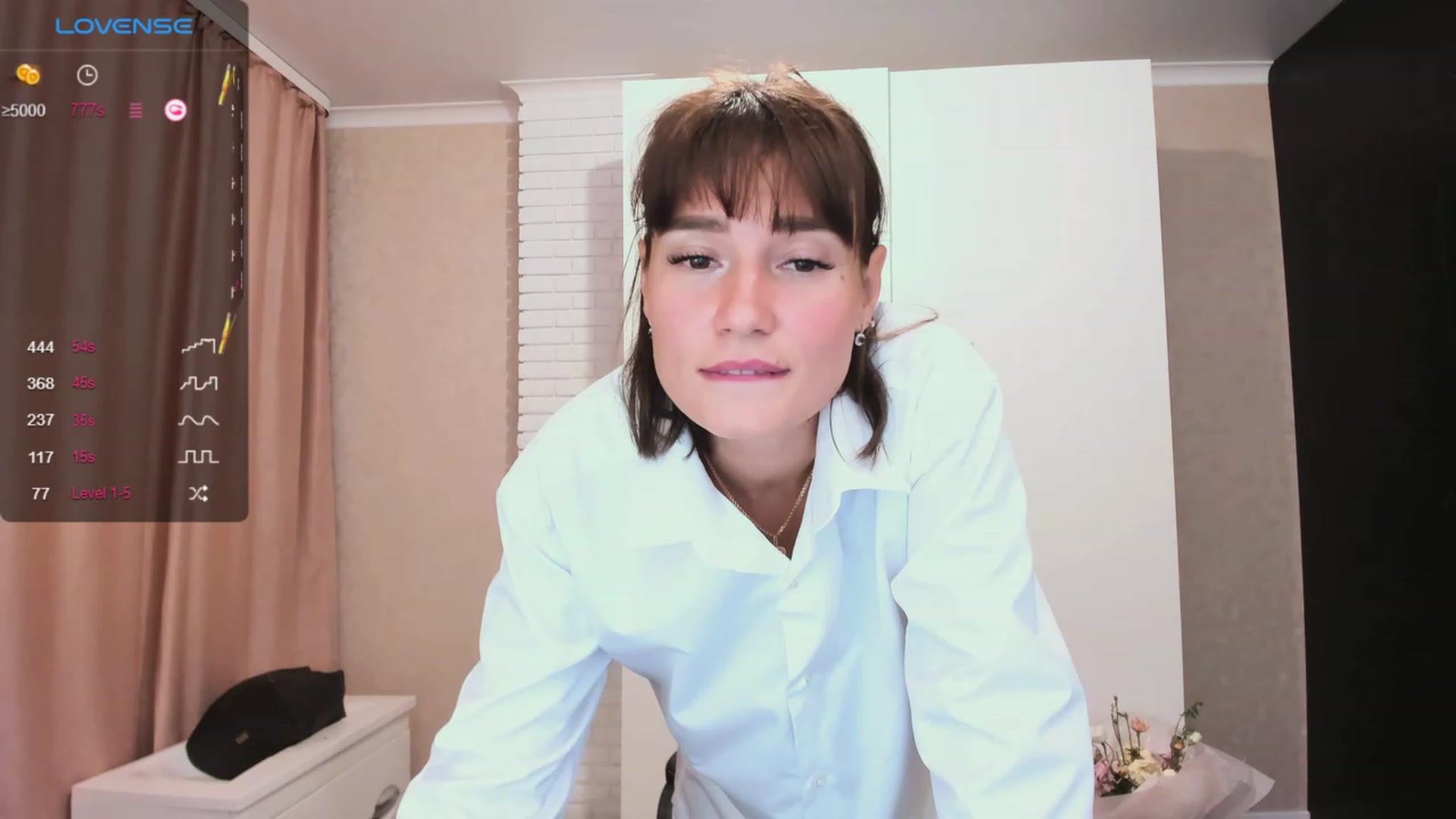 Gallery image thumbnail from HollyMollyy's myfreecams stream on, 10/06/2023, 17:28 image 10 of 20