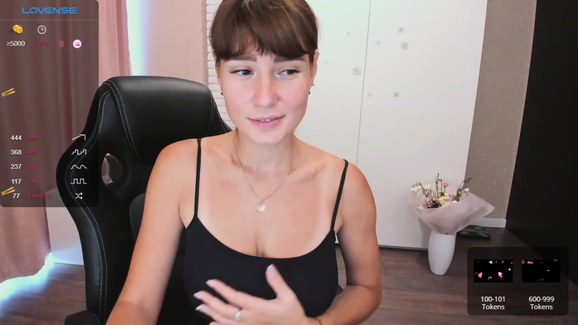 Gallery image thumbnail from HollyMollyy's myfreecams stream on, 10/07/2023, 13:35 image 15 of 20