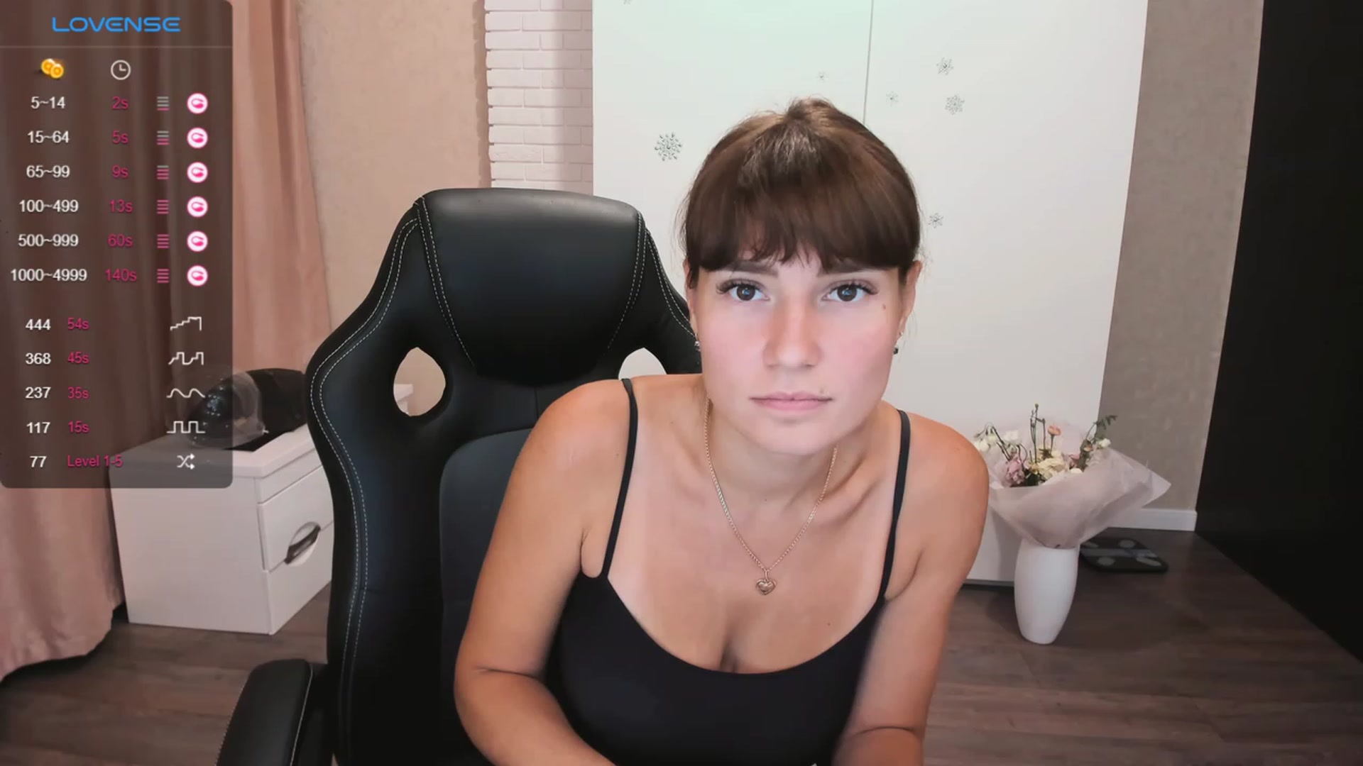 Gallery image thumbnail from HollyMollyy's myfreecams stream on, 10/07/2023, 19:49 image 18 of 20
