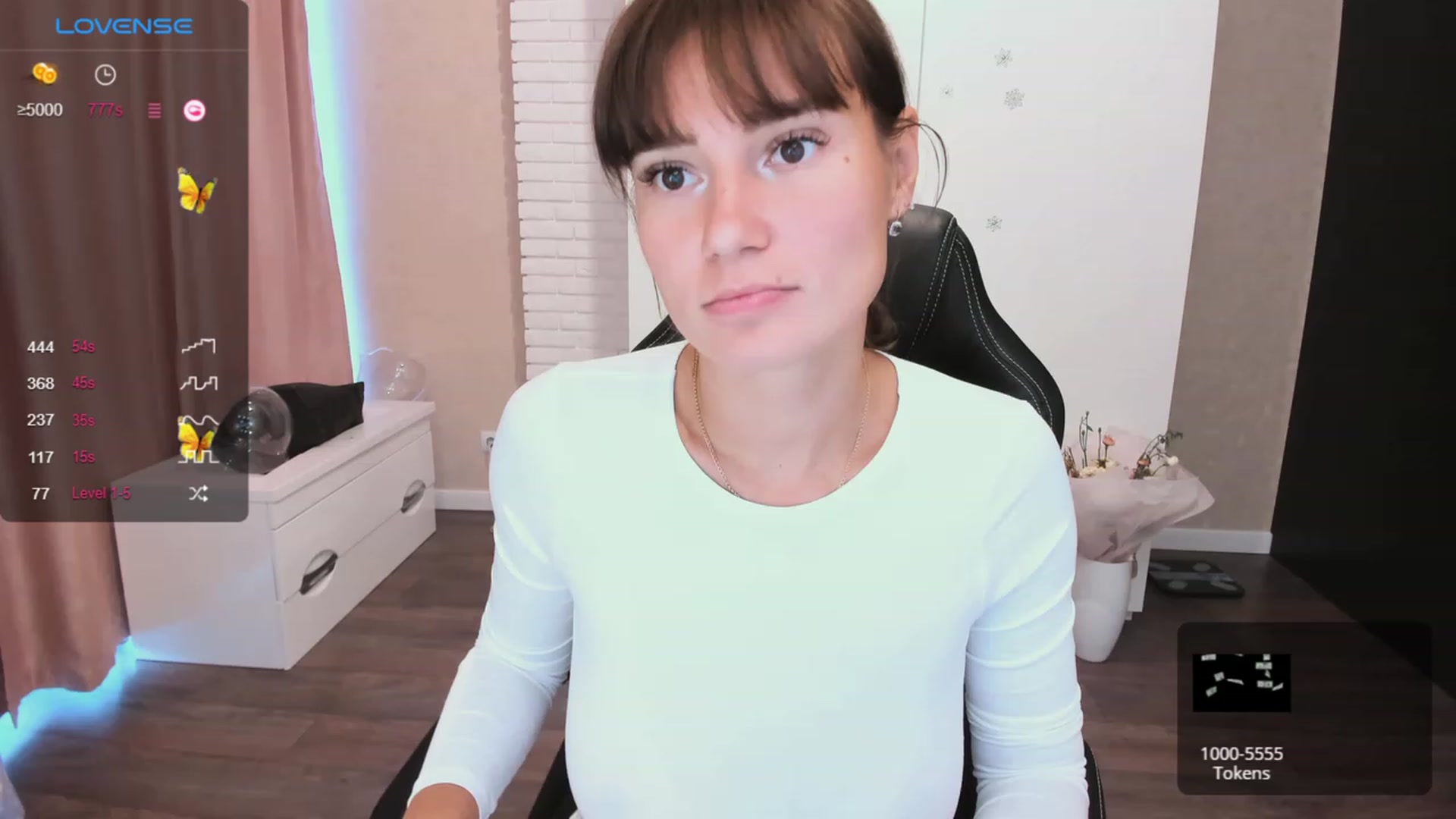 Gallery image thumbnail from HollyMollyy's myfreecams stream on, 10/08/2023, 13:48 image 18 of 20