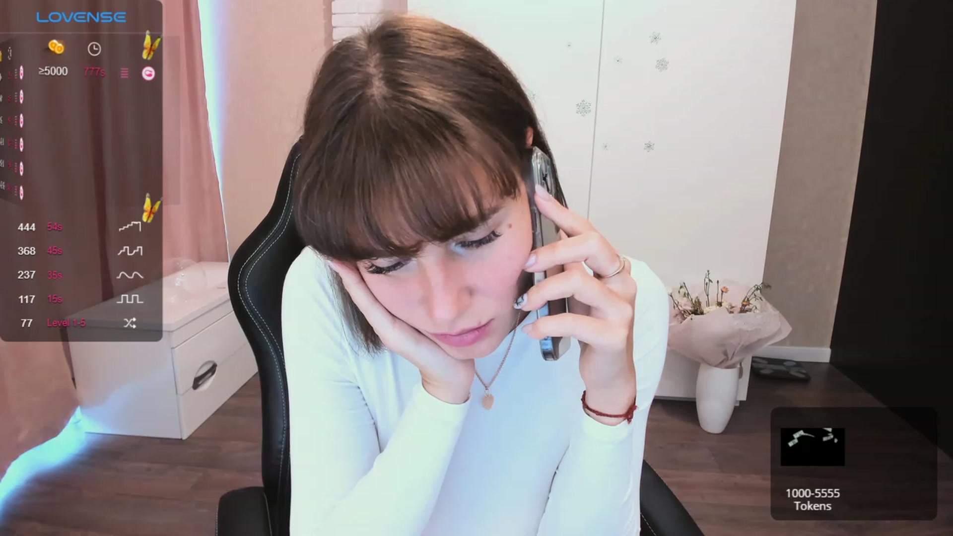 Gallery image thumbnail from HollyMollyy's myfreecams stream on, 10/11/2023, 13:50 image 17 of 20