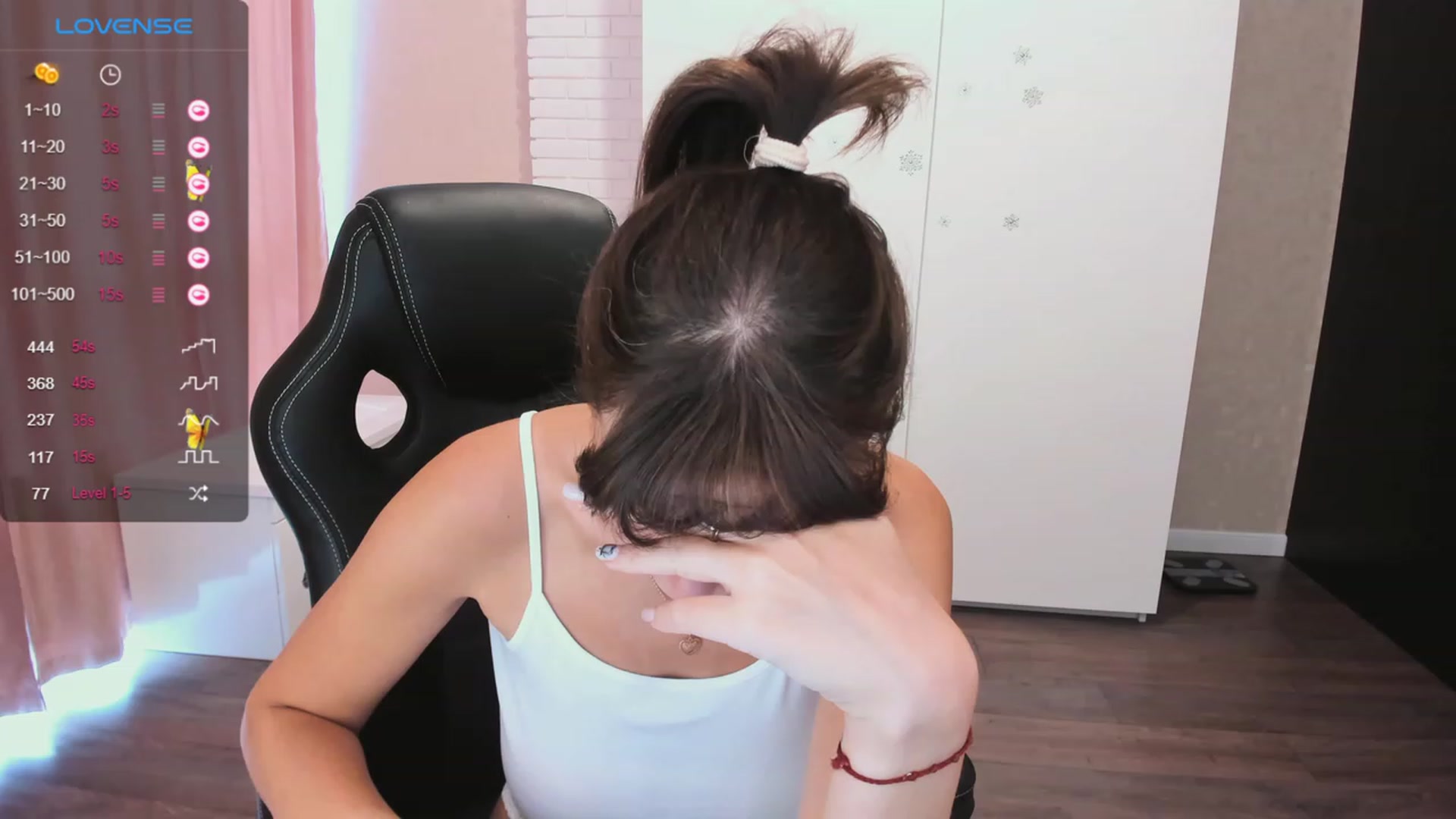 Gallery image thumbnail from HollyMollyy's myfreecams stream on, 10/19/2023, 12:35 image 8 of 20