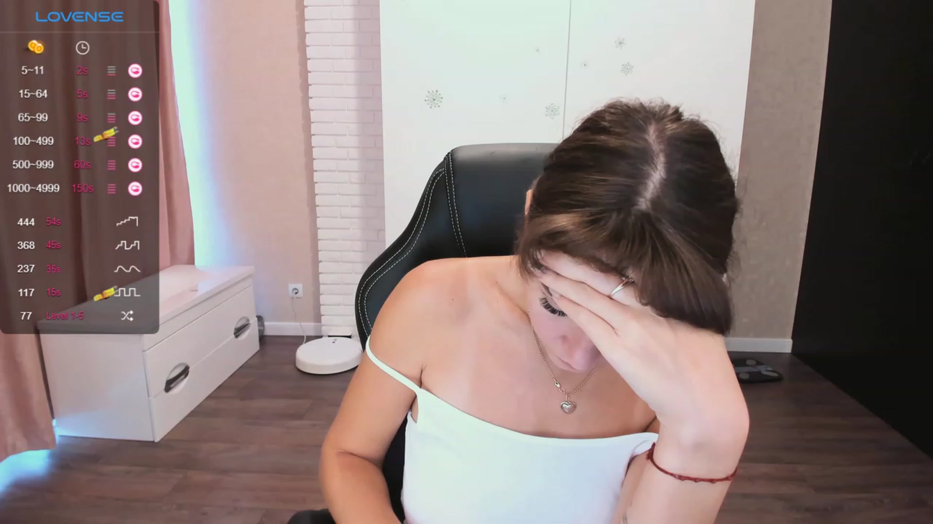 Gallery image thumbnail from HollyMollyy's myfreecams stream on, 10/24/2023, 12:13 image 12 of 20