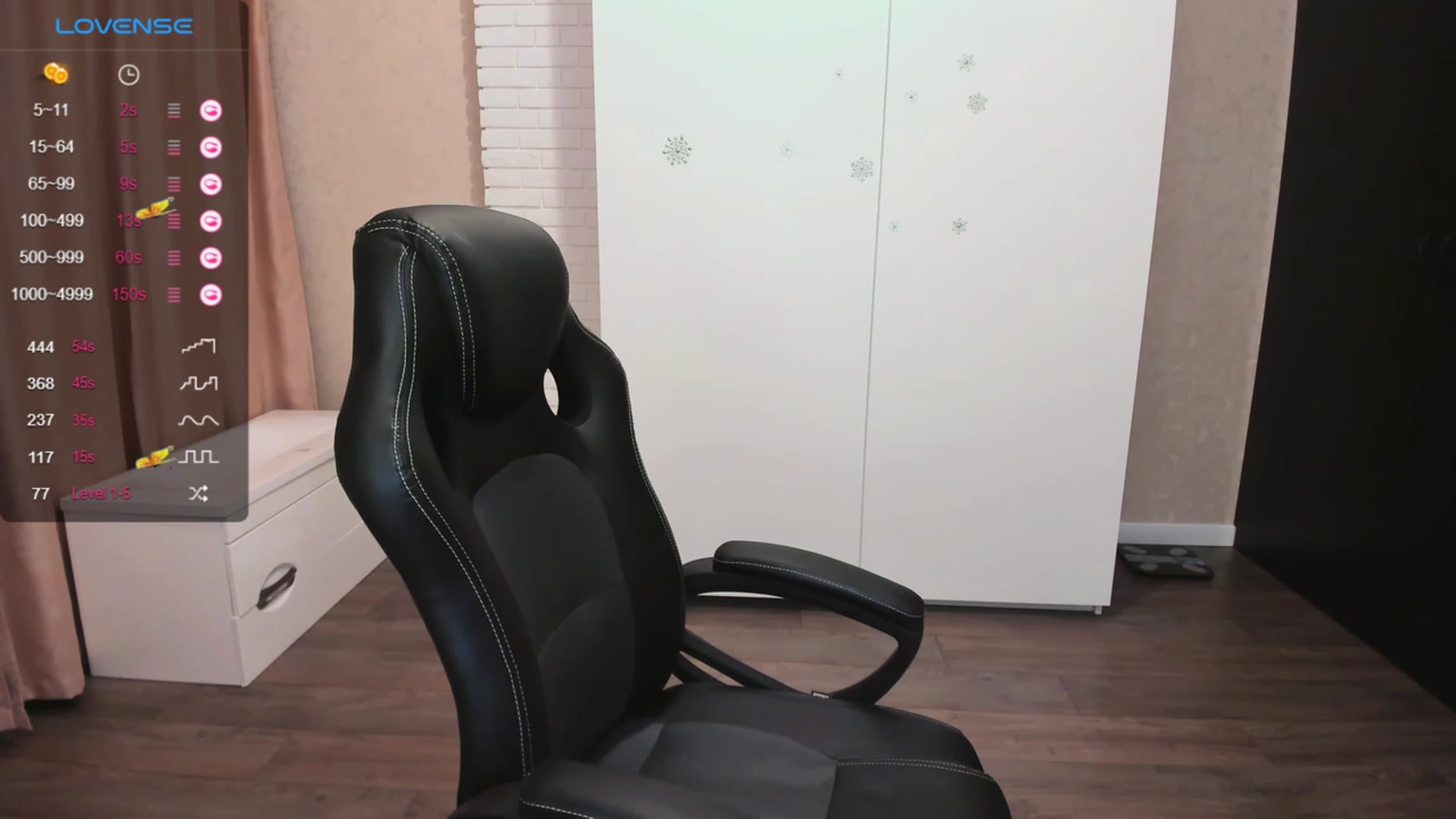 Gallery image thumbnail from HollyMollyy's myfreecams stream on, 10/25/2023, 15:10 image 17 of 20