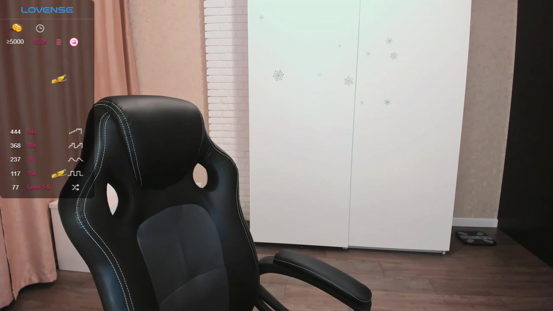 Gallery image thumbnail from HollyMollyy's myfreecams stream on, 11/08/2023, 16:50 image 14 of 20