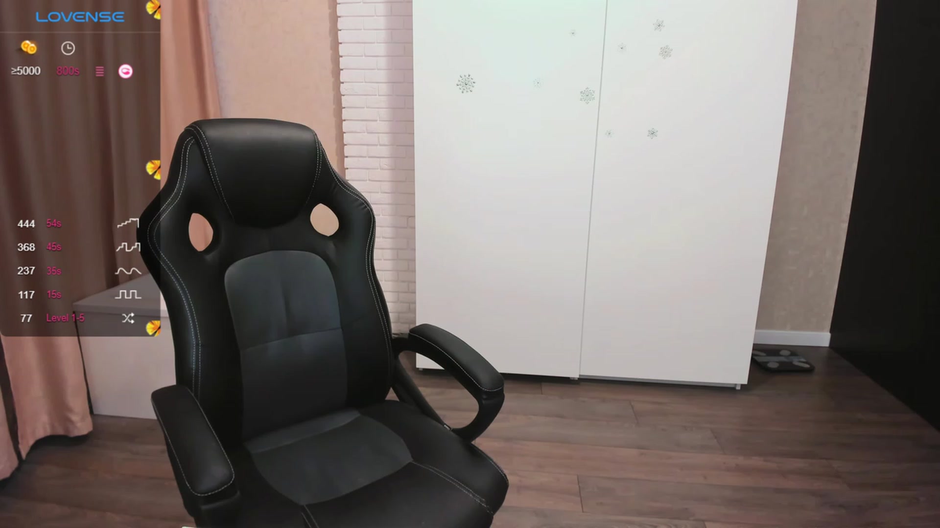 Gallery image thumbnail from HollyMollyy's myfreecams stream on, 11/09/2023, 14:07 image 16 of 20