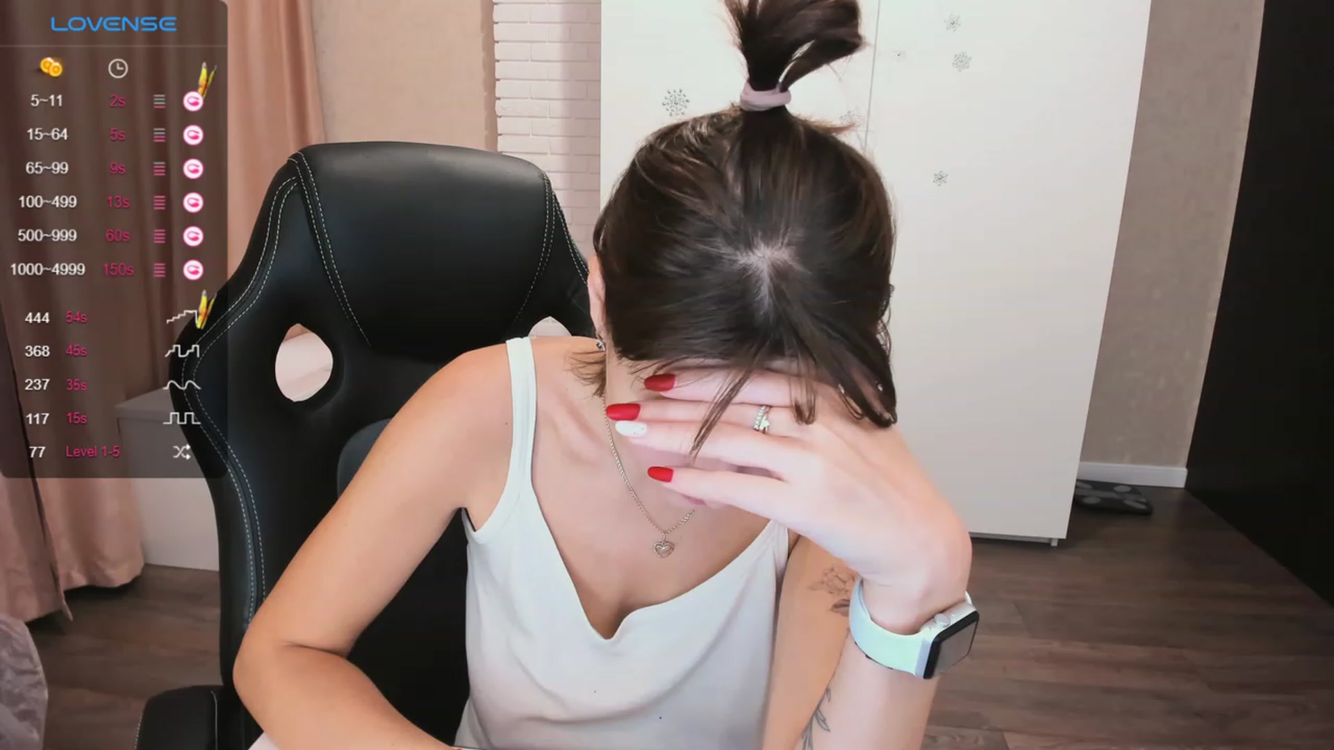 Gallery image thumbnail from HollyMollyy's myfreecams stream on, 11/10/2023, 19:19 image 13 of 20