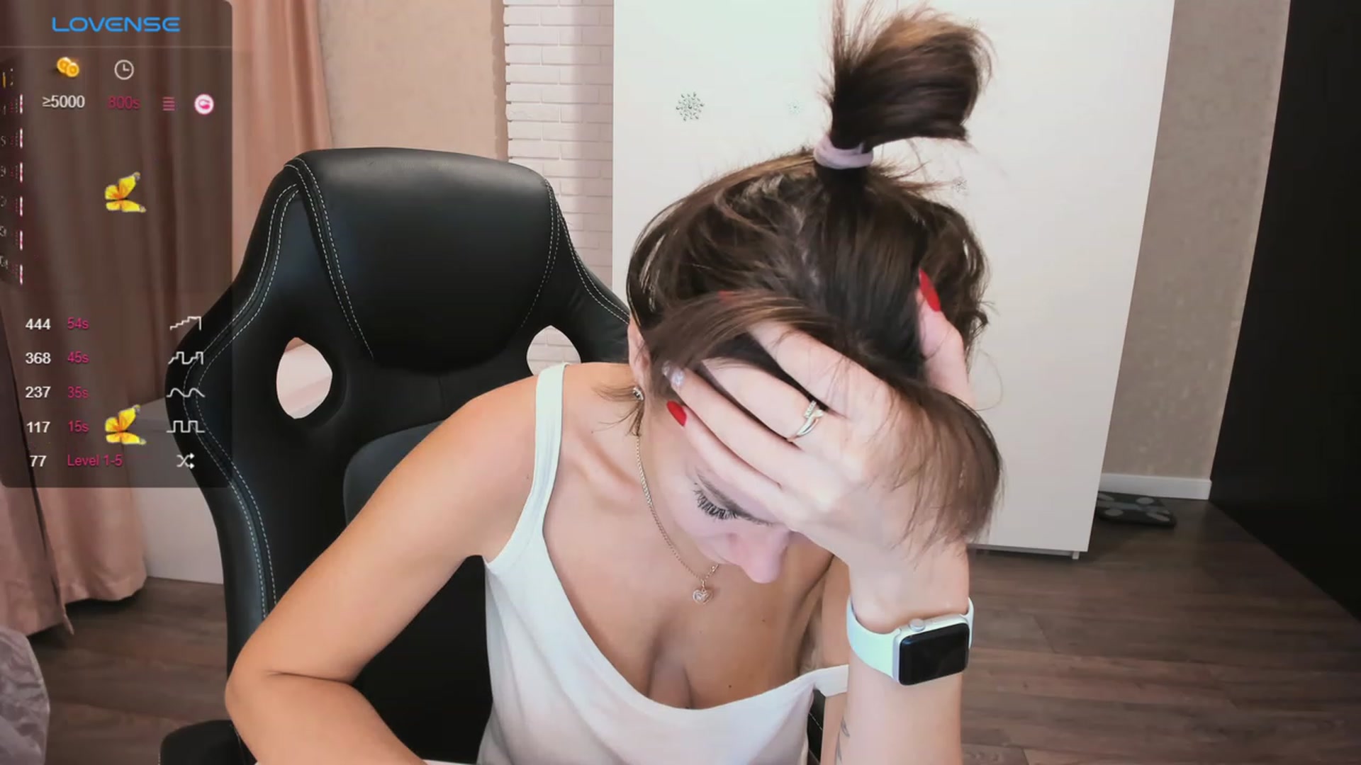 Gallery image thumbnail from HollyMollyy's myfreecams stream on, 11/10/2023, 19:19 image 7 of 20