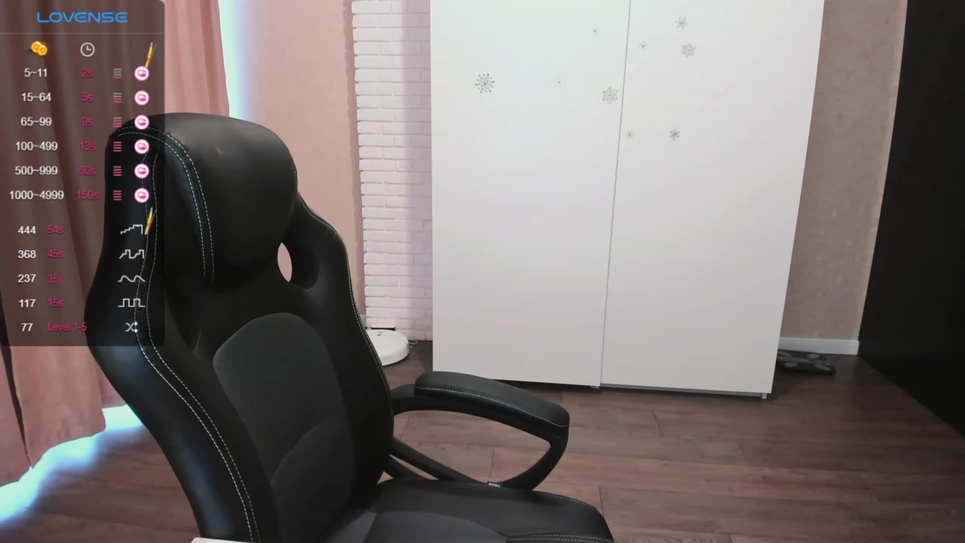 Gallery image thumbnail from HollyMollyy's myfreecams stream on, 11/12/2023, 11:47 image 1 of 20
