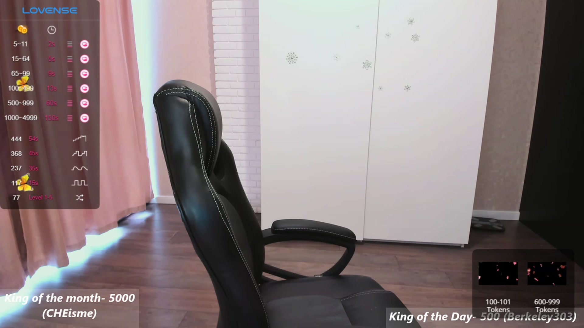 Gallery image thumbnail from HollyMollyy's myfreecams stream on, 11/13/2023, 10:13 image 18 of 20