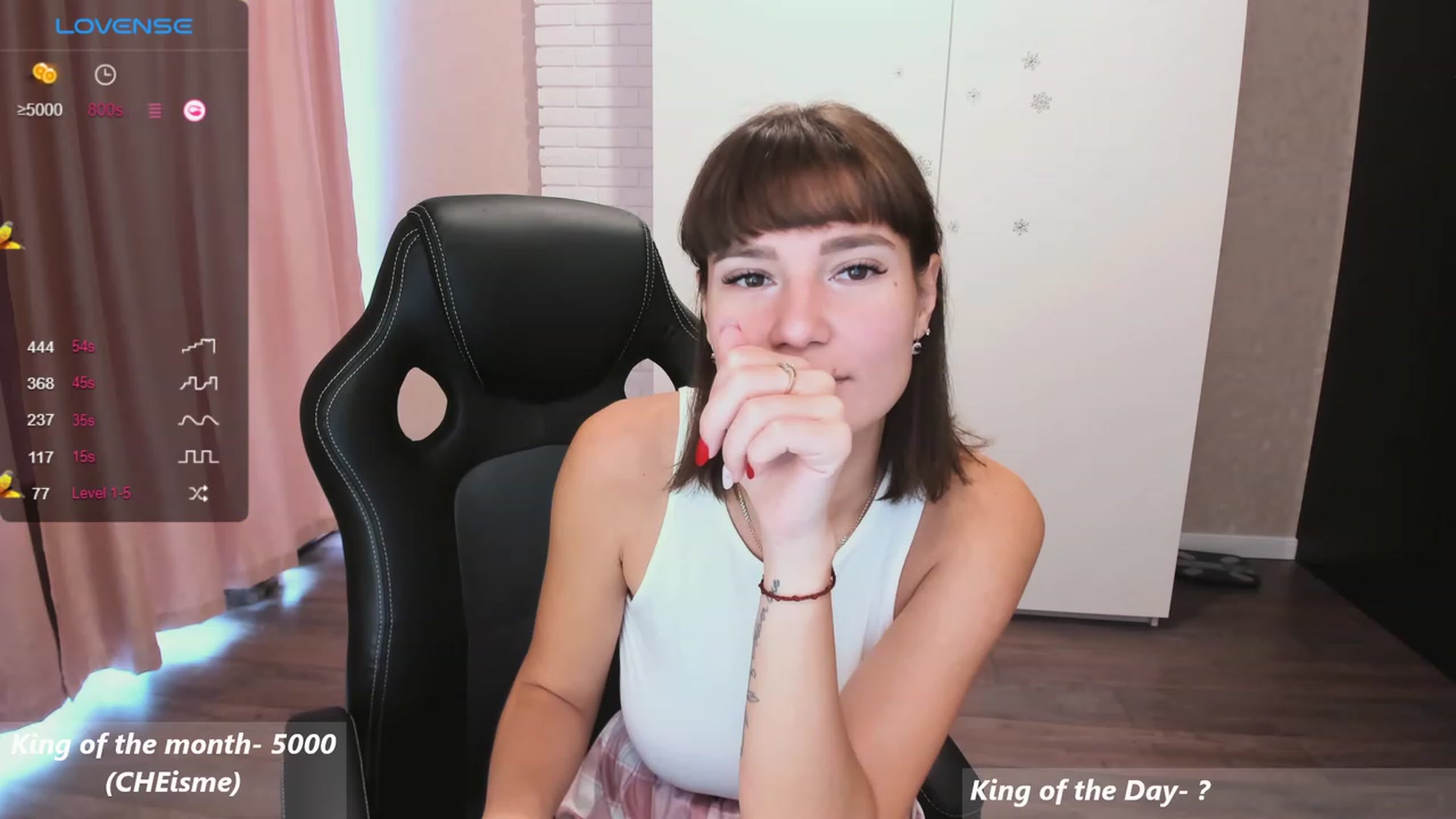Gallery image thumbnail from HollyMollyy's myfreecams stream on, 11/13/2023, 10:13 image 4 of 20