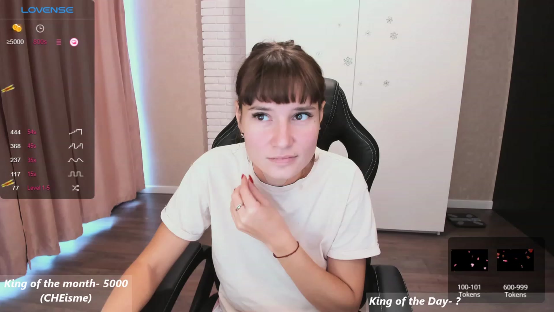 Gallery image thumbnail from HollyMollyy's myfreecams stream on, 11/14/2023, 12:30 image 9 of 20