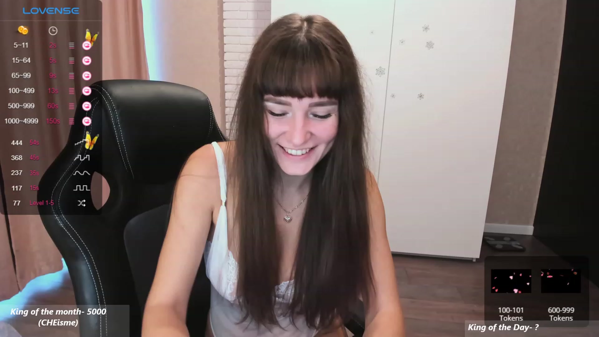 Gallery image thumbnail from HollyMollyy's myfreecams stream on, 11/18/2023, 11:42 image 16 of 20