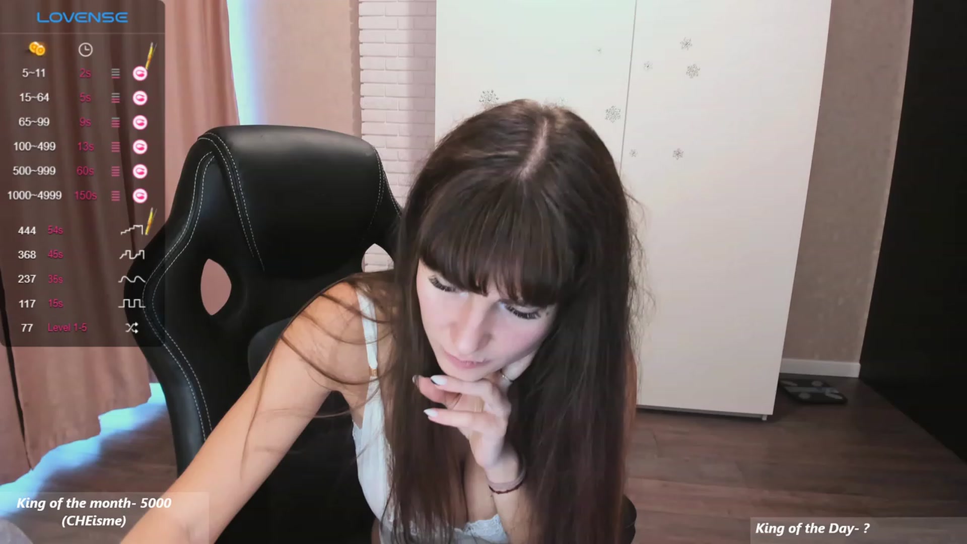 Gallery image thumbnail from HollyMollyy's myfreecams stream on, 11/18/2023, 12:30 image 11 of 20