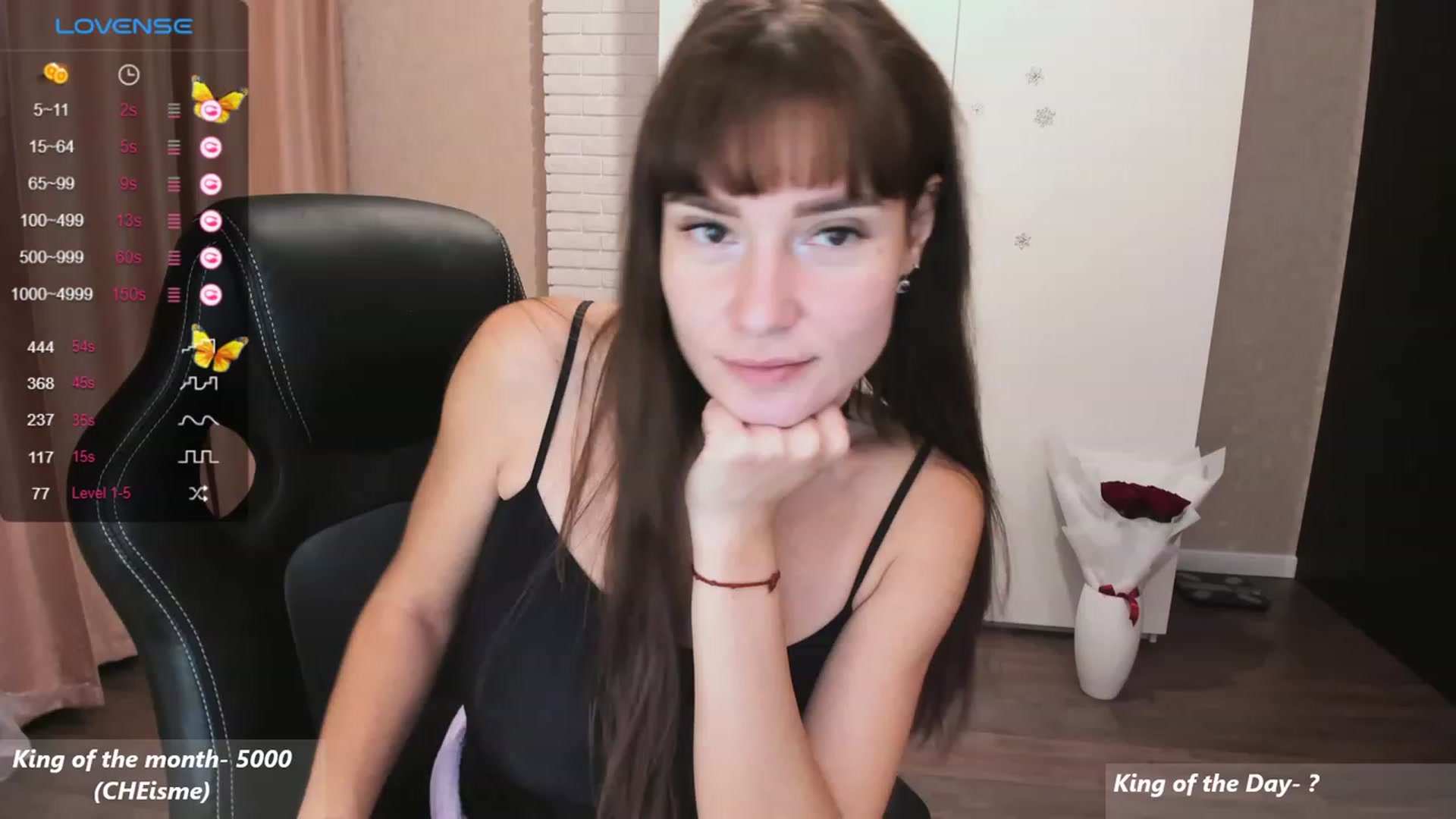 Gallery image thumbnail from HollyMollyy's myfreecams stream on, 11/19/2023, 14:14 image 12 of 20