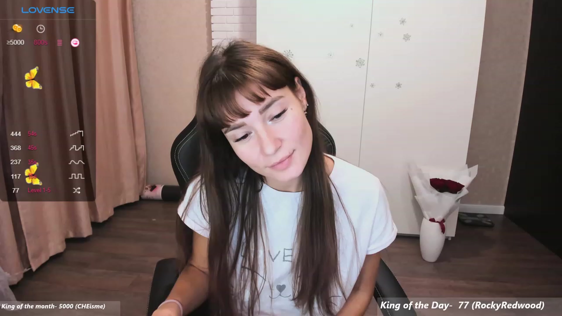 Gallery image thumbnail from HollyMollyy's myfreecams stream on, 11/19/2023, 20:13 image 12 of 20