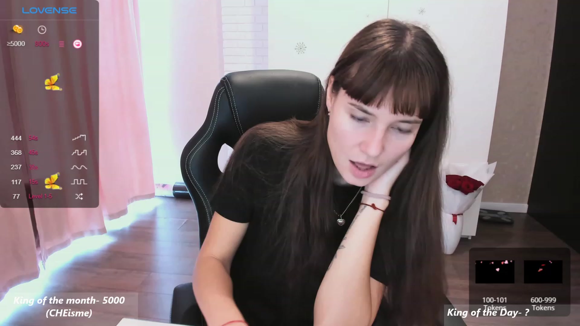Gallery image thumbnail from HollyMollyy's myfreecams stream on, 11/22/2023, 09:25 image 9 of 20