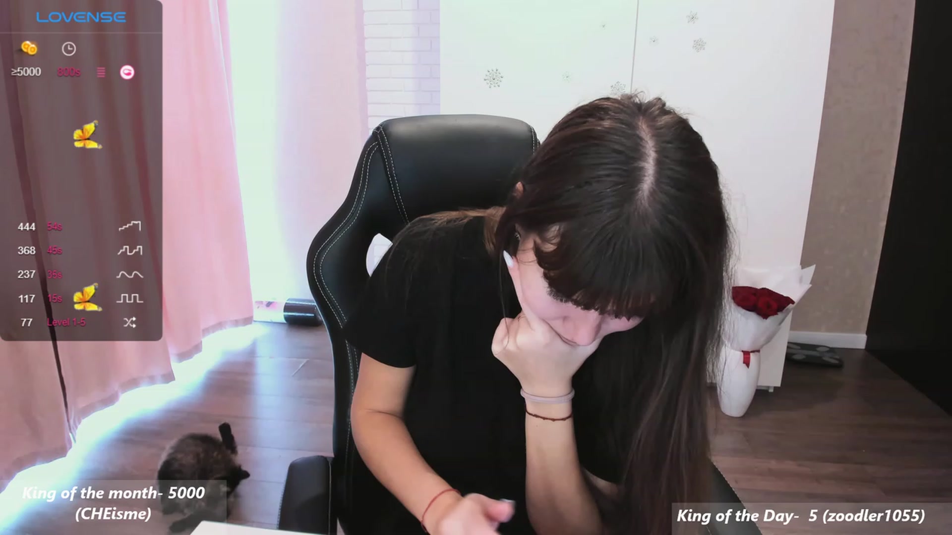 Gallery image thumbnail from HollyMollyy's myfreecams stream on, 11/22/2023, 09:25 image 17 of 20