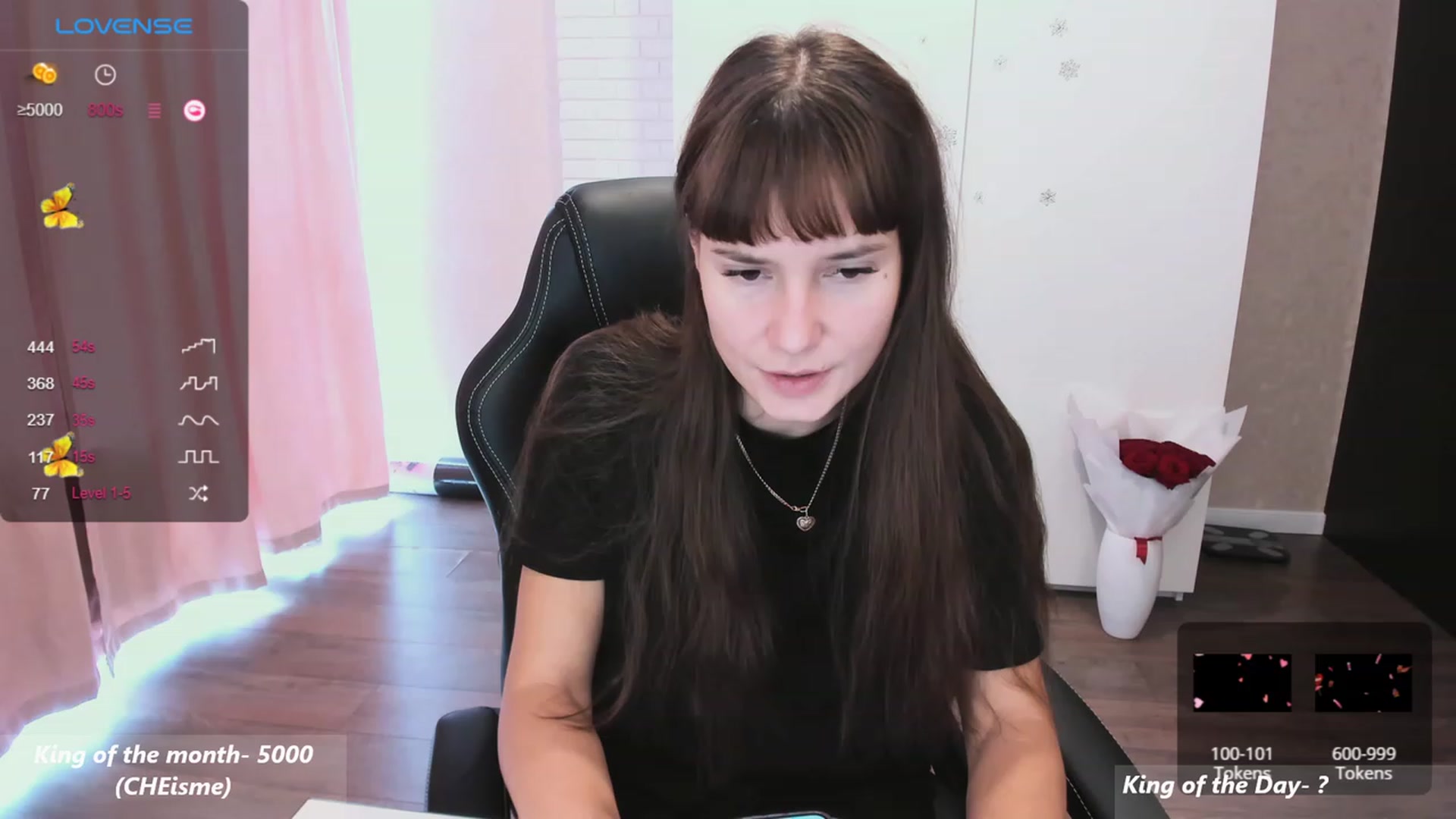 Gallery image thumbnail from HollyMollyy's myfreecams stream on, 11/22/2023, 09:25 image 10 of 20