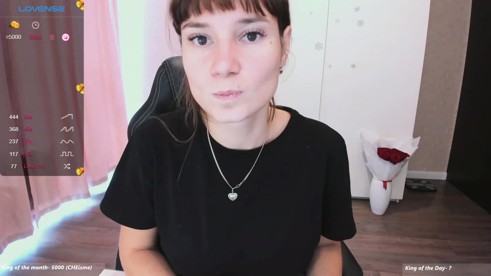 Gallery image thumbnail from HollyMollyy's myfreecams stream on, 11/22/2023, 09:25 image 4 of 20