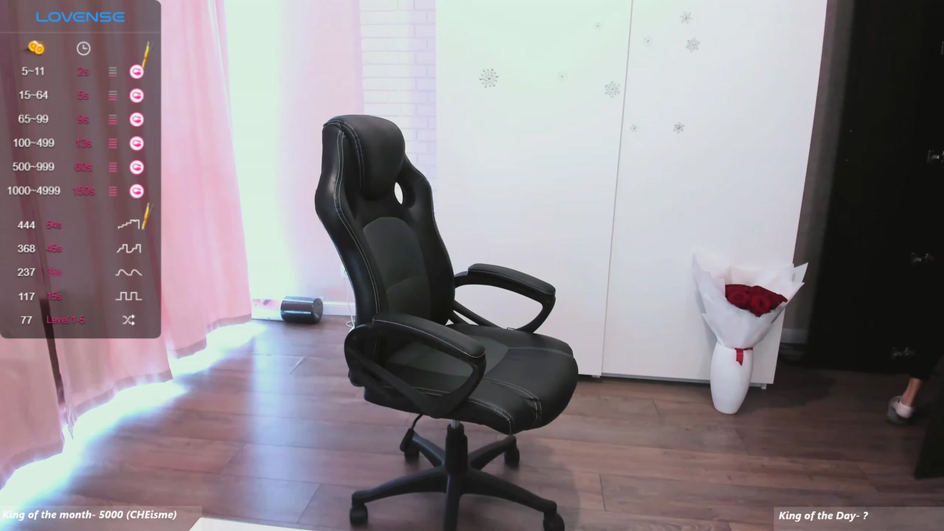 Gallery image thumbnail from HollyMollyy's myfreecams stream on, 11/22/2023, 09:25 image 5 of 20