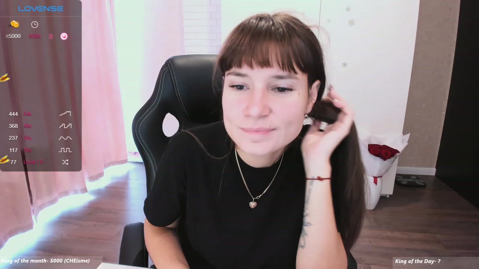 Gallery image thumbnail from HollyMollyy's myfreecams stream on, 11/22/2023, 09:25 image 3 of 20