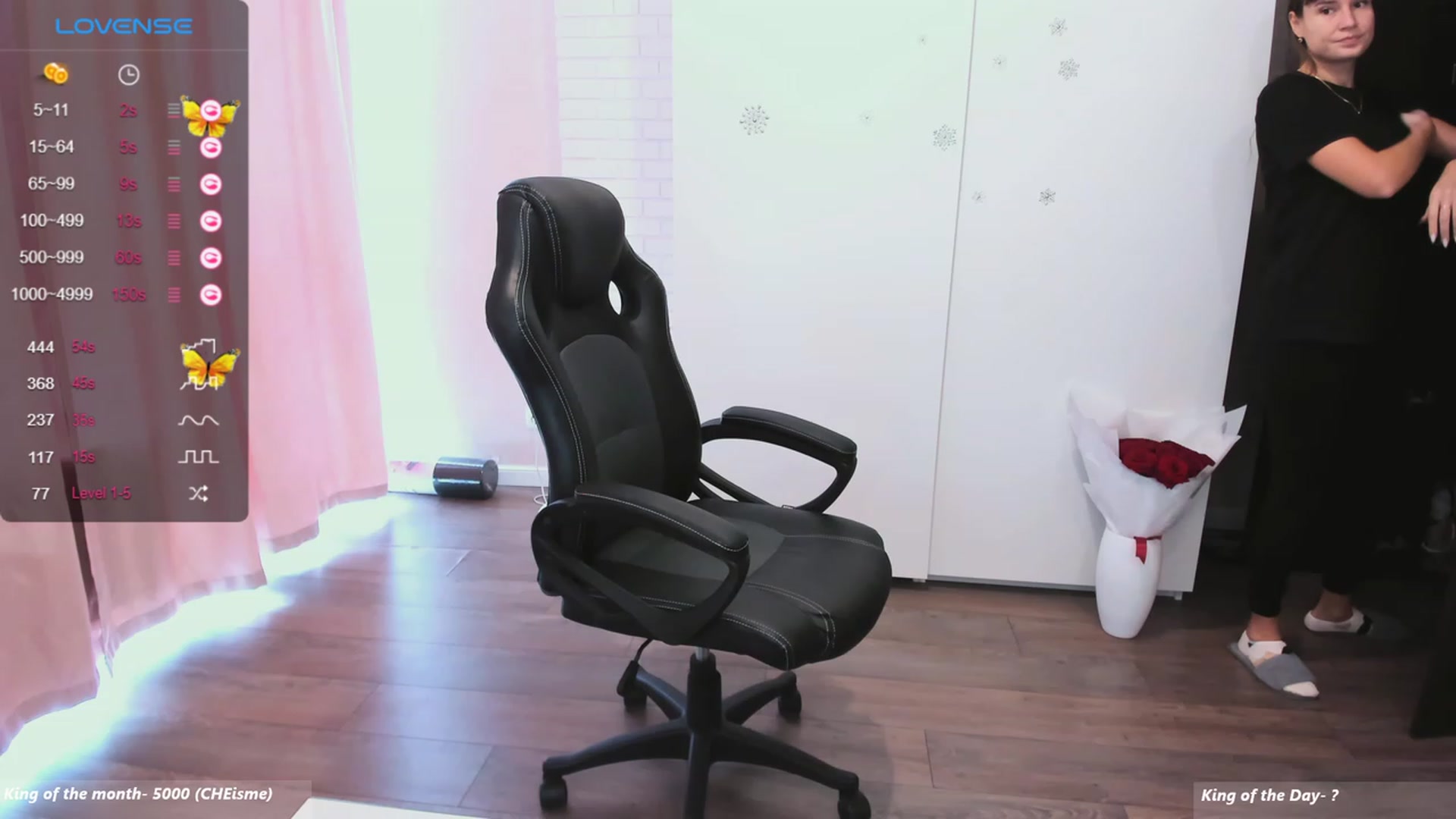 Gallery image thumbnail from HollyMollyy's myfreecams stream on, 11/22/2023, 09:25 image 6 of 20