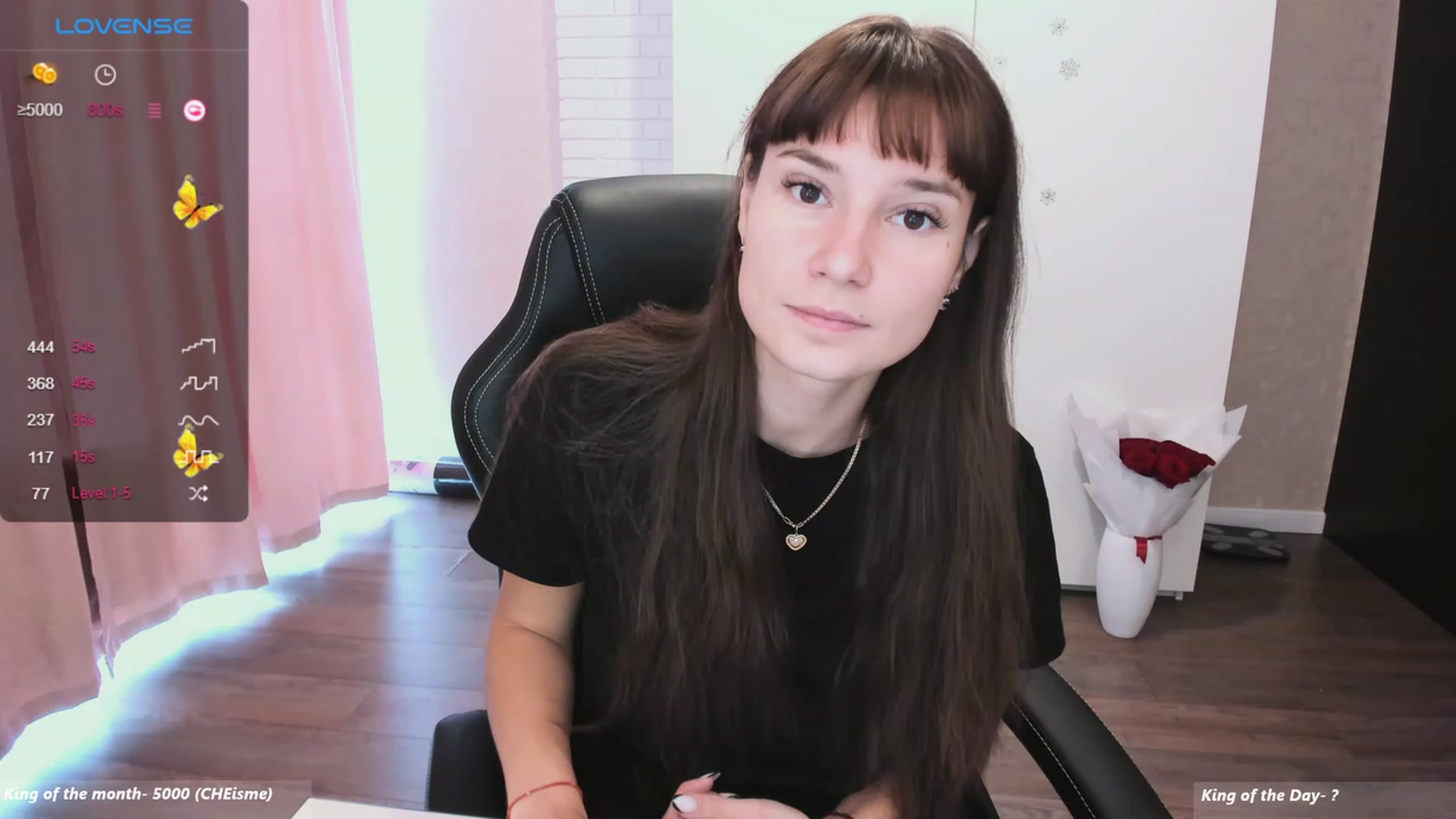Gallery image thumbnail from HollyMollyy's myfreecams stream on, 11/22/2023, 09:25 image 8 of 20