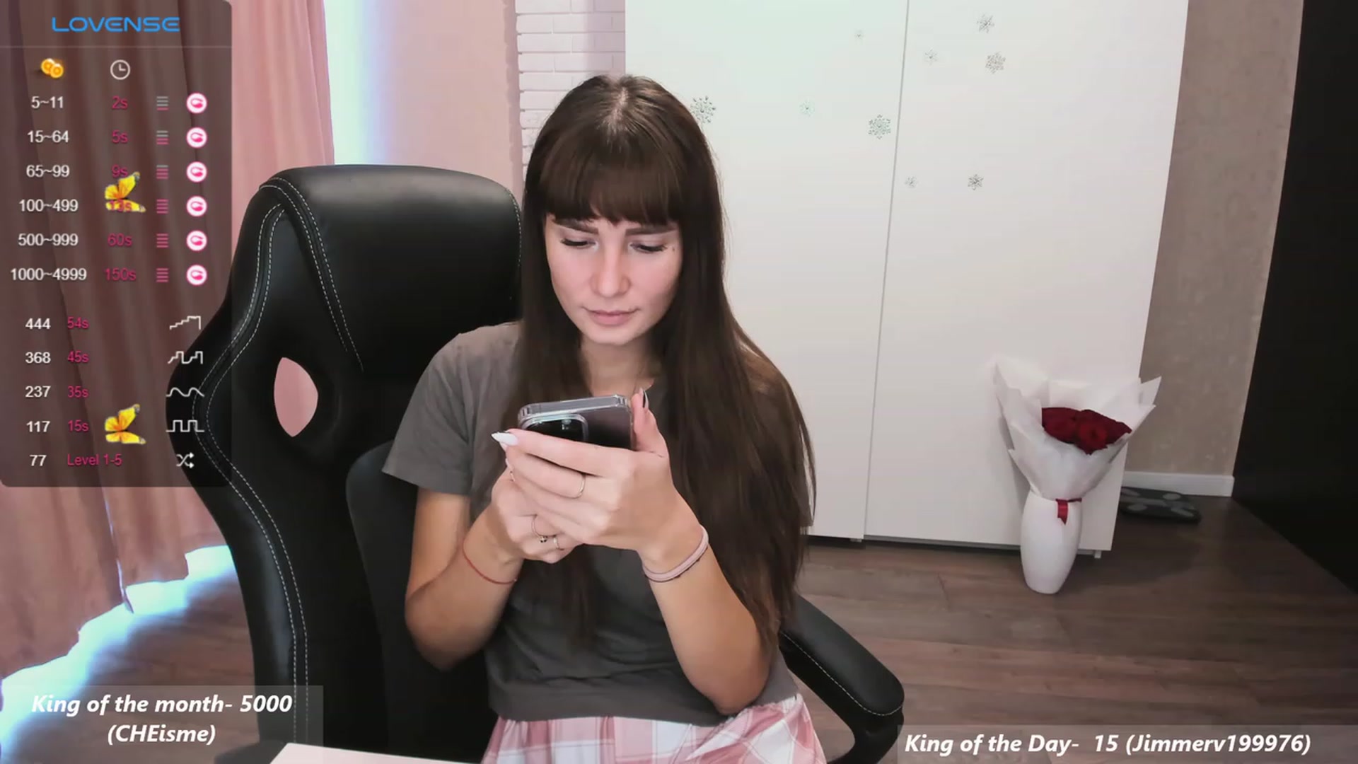 Gallery image thumbnail from HollyMollyy's myfreecams stream on, 11/22/2023, 12:04 image 5 of 20