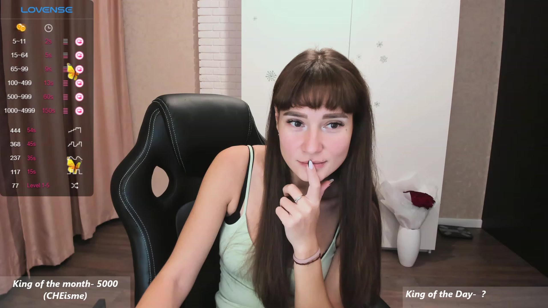 Gallery image thumbnail from HollyMollyy's myfreecams stream on, 11/24/2023, 16:09 image 11 of 20