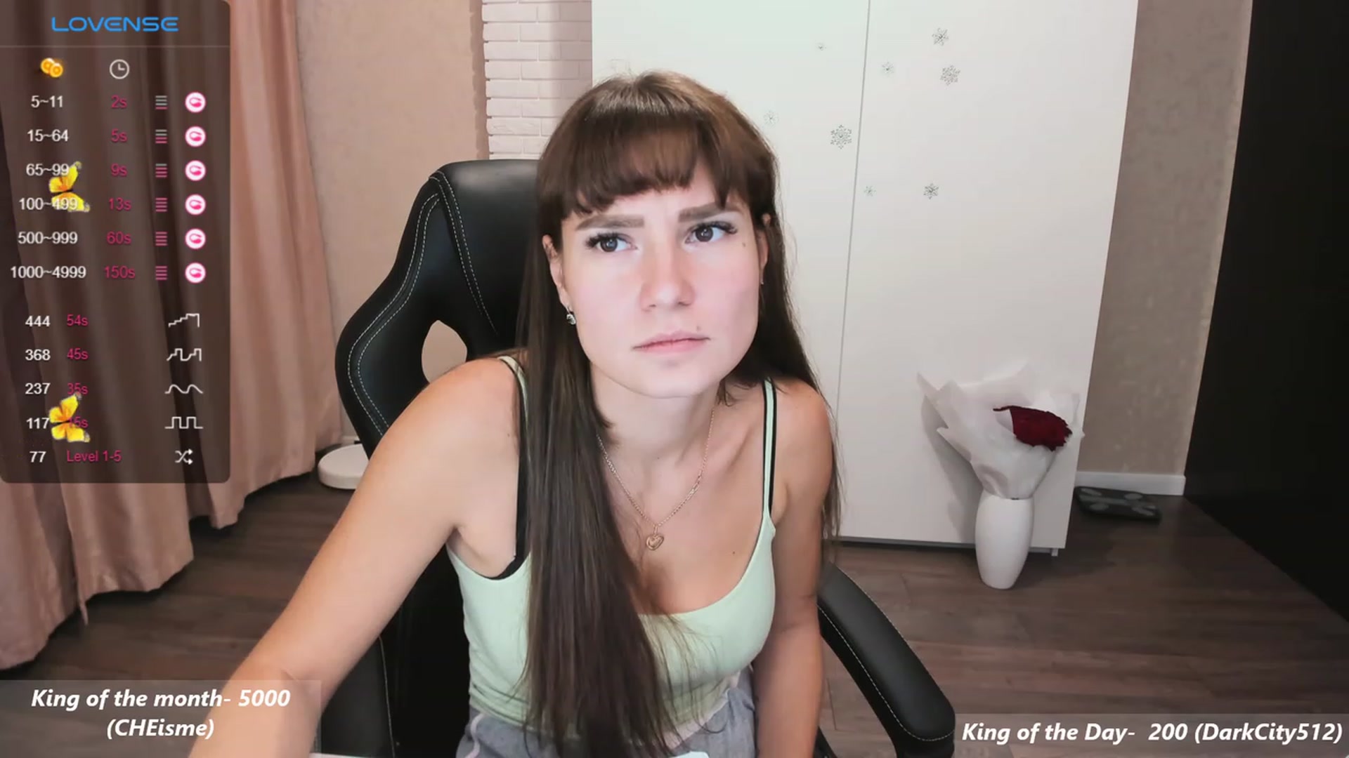 Gallery image thumbnail from HollyMollyy's myfreecams stream on, 11/24/2023, 18:38 image 7 of 20