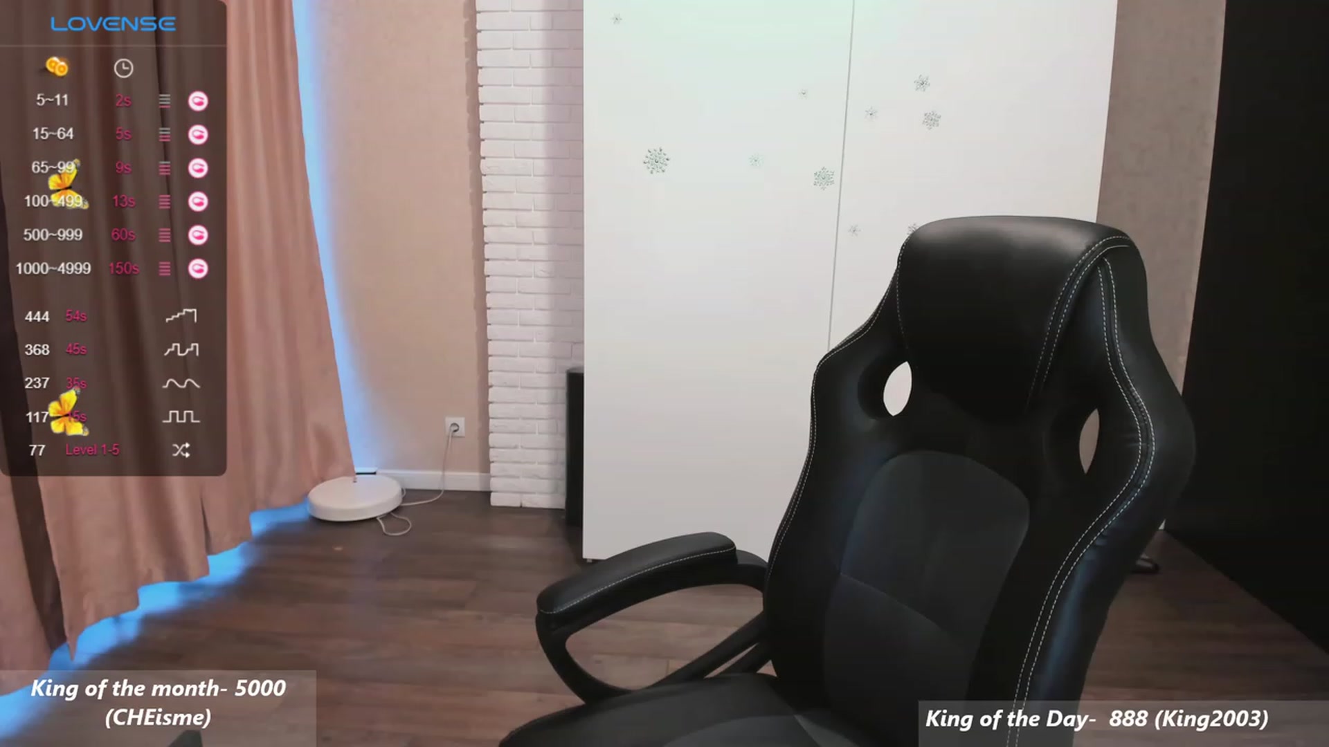 Gallery image thumbnail from HollyMollyy's myfreecams stream on, 11/25/2023, 13:40 image 9 of 20