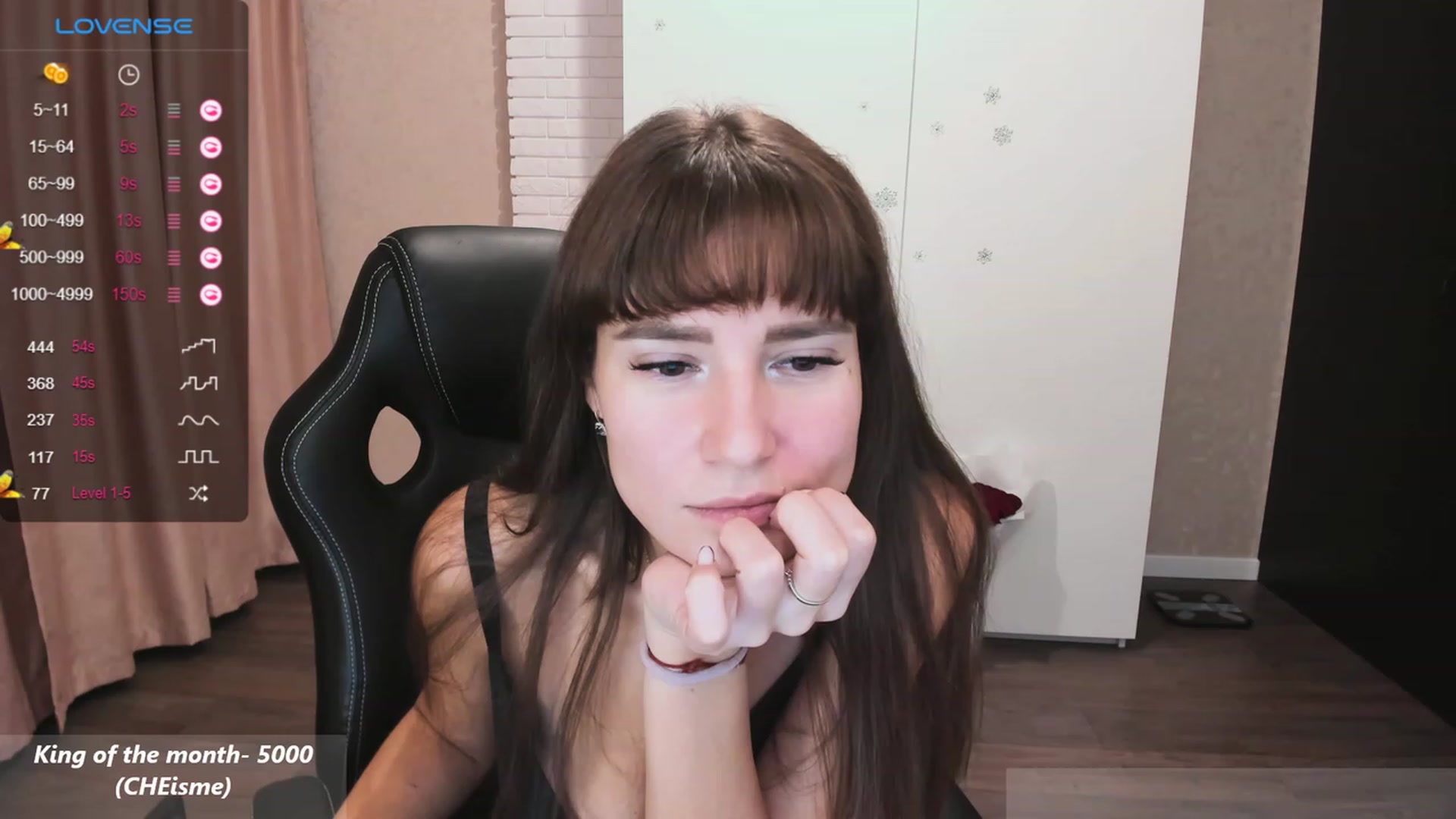 Gallery image thumbnail from HollyMollyy's myfreecams stream on, 11/25/2023, 14:19 image 16 of 20