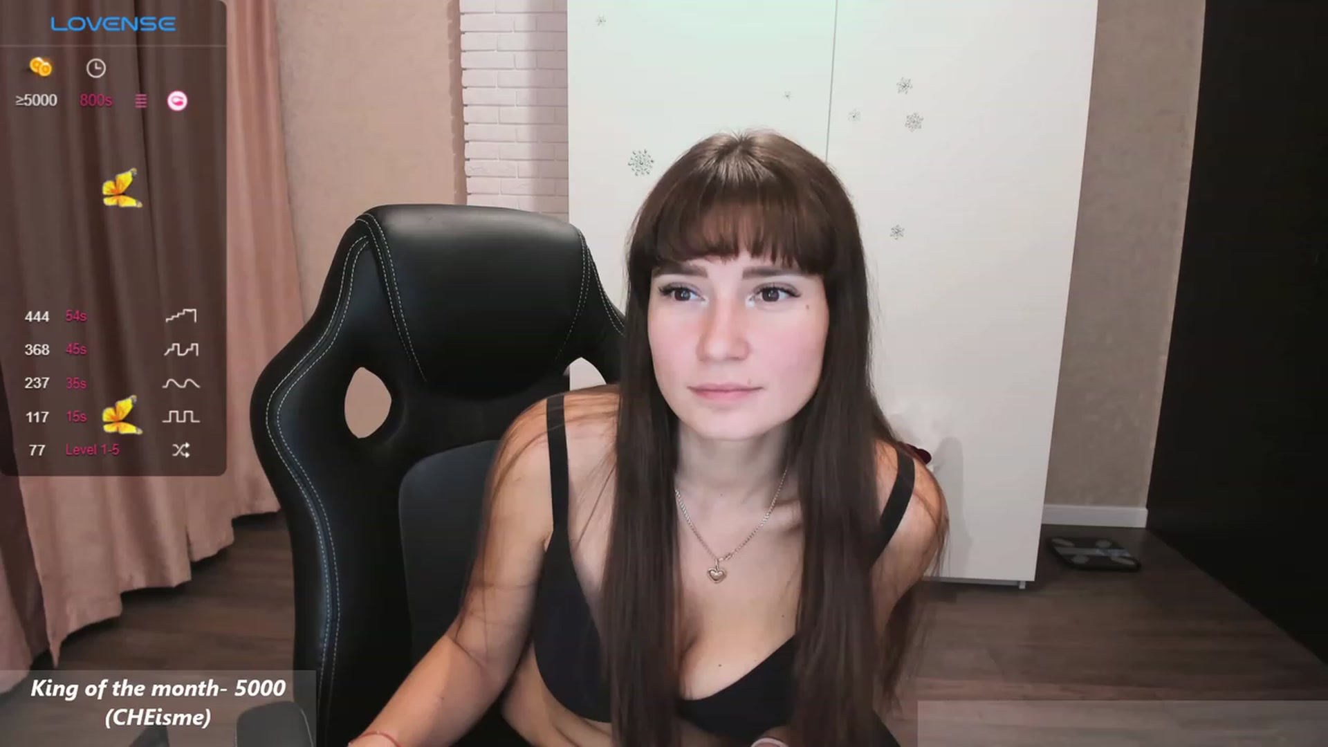 Gallery image thumbnail from HollyMollyy's myfreecams stream on, 11/25/2023, 14:19 image 14 of 20