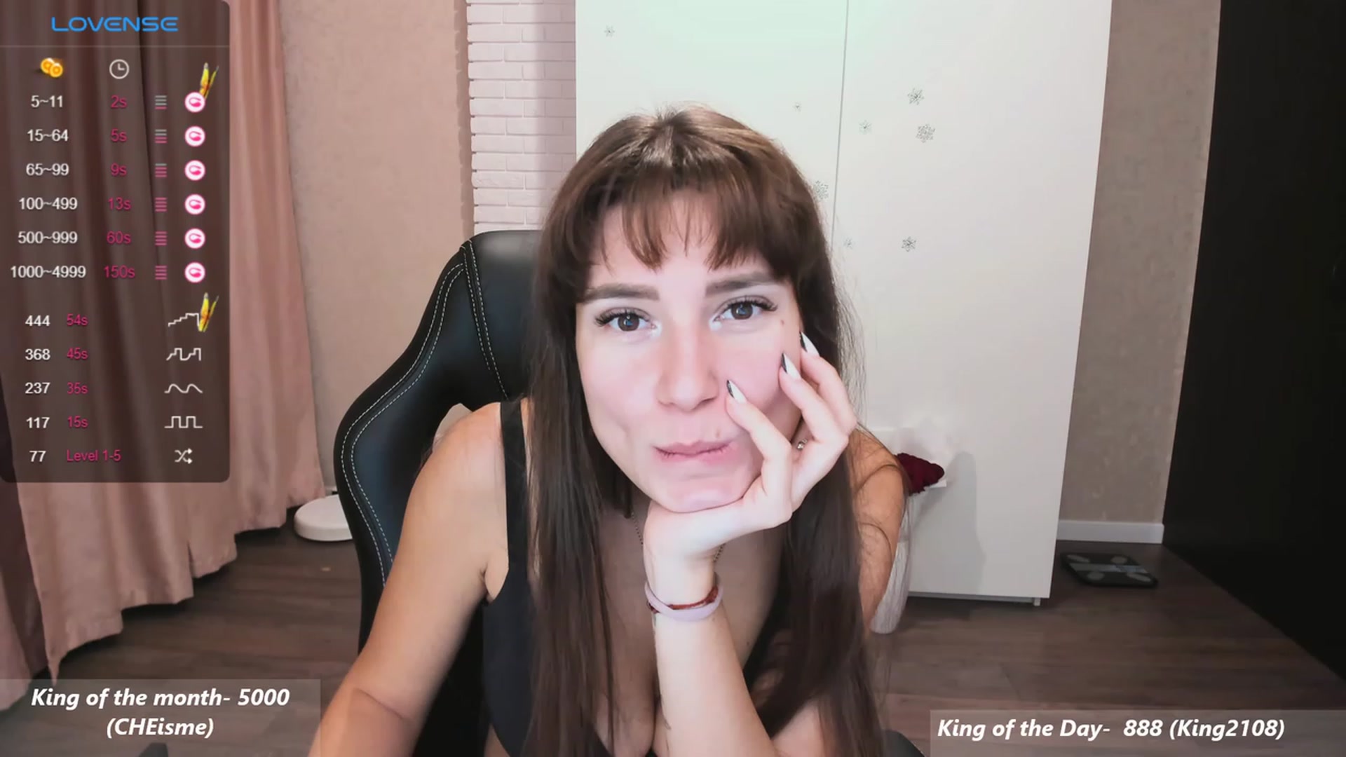 Gallery image thumbnail from HollyMollyy's myfreecams stream on, 11/25/2023, 14:44 image 19 of 20