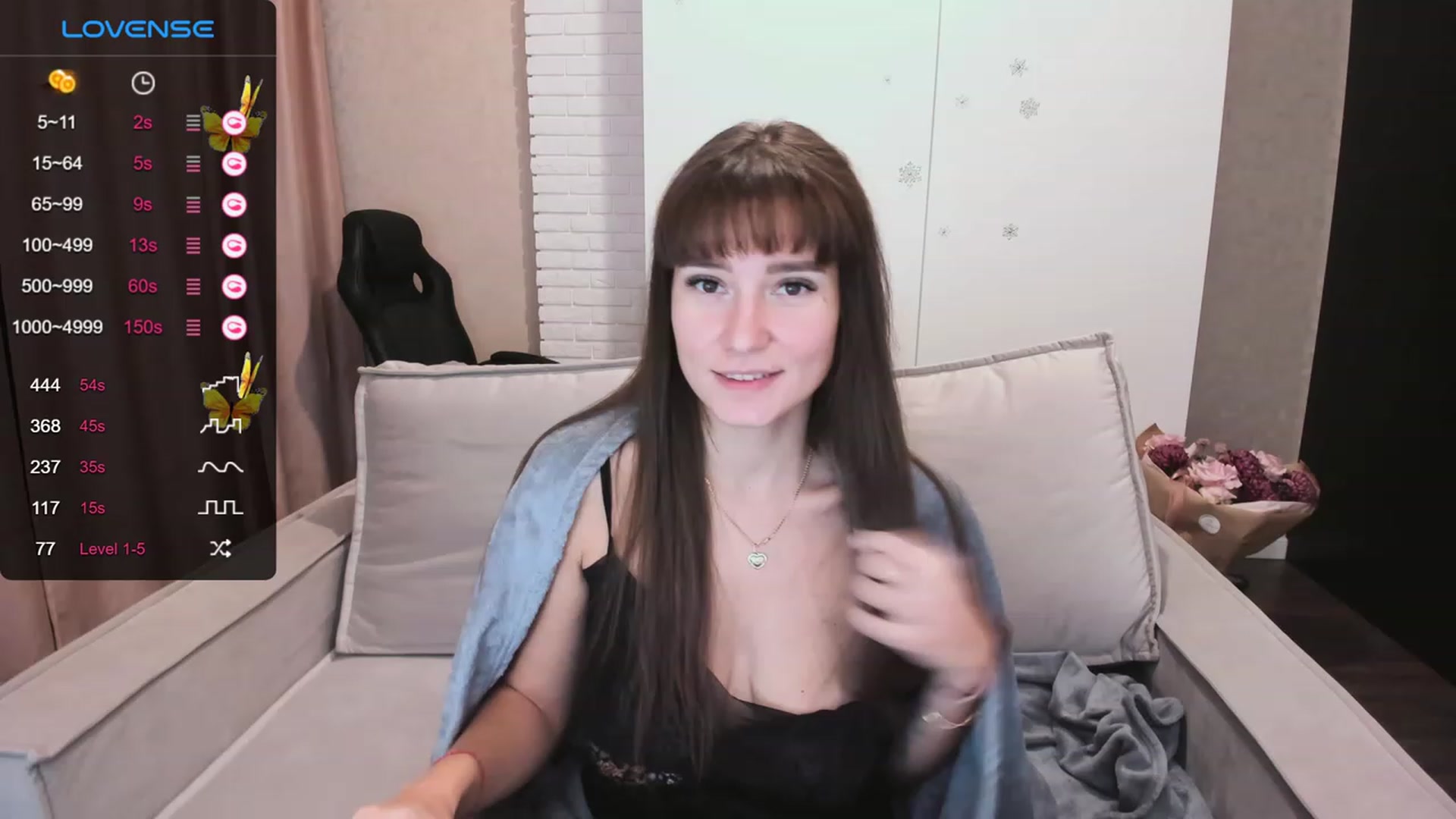 Gallery image thumbnail from HollyMollyy's myfreecams stream on, 12/08/2023, 13:48 image 14 of 20